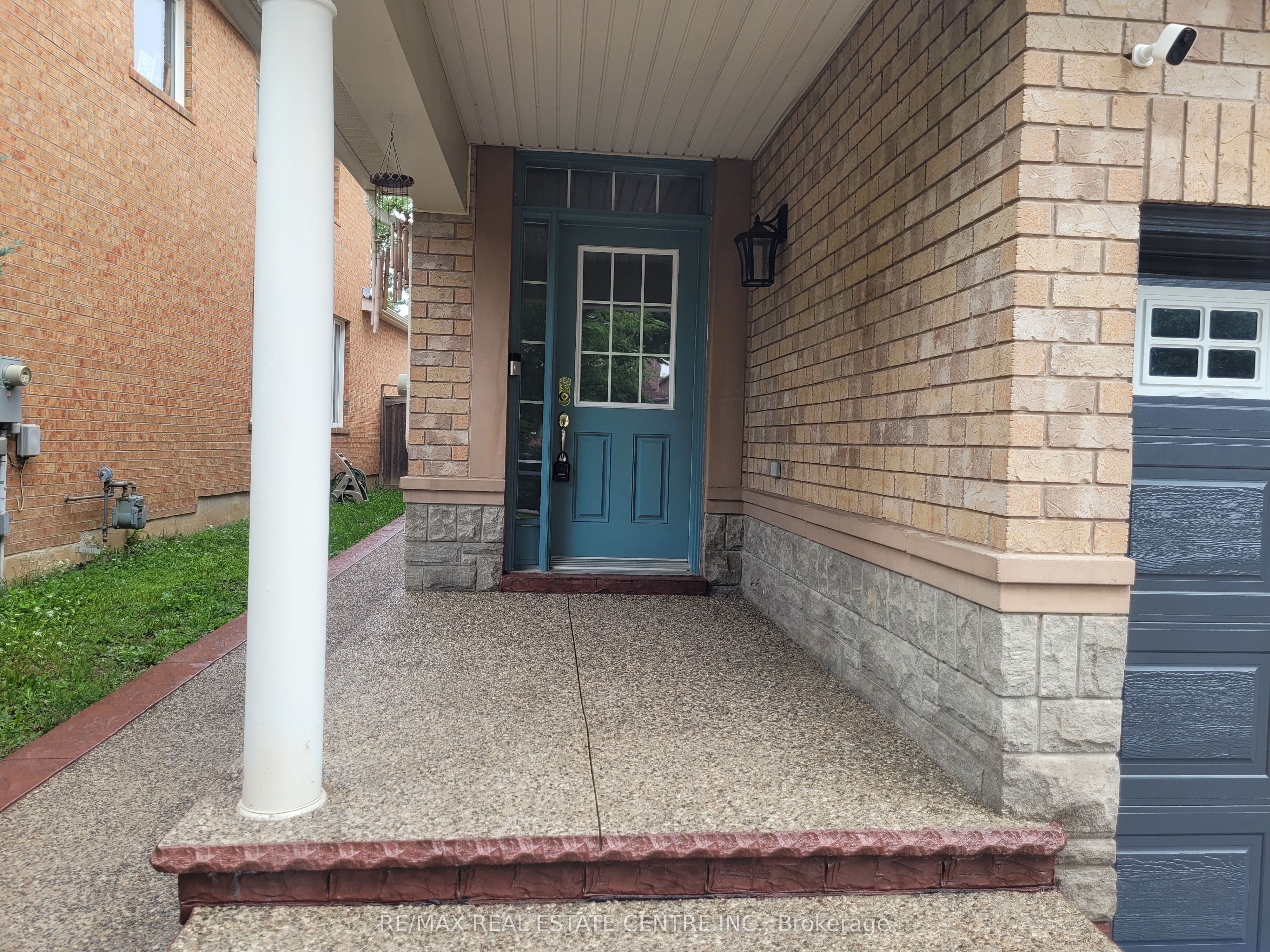 3081 Mission Hill Drive, Mississauga, ON L5M 0B8 photo 4