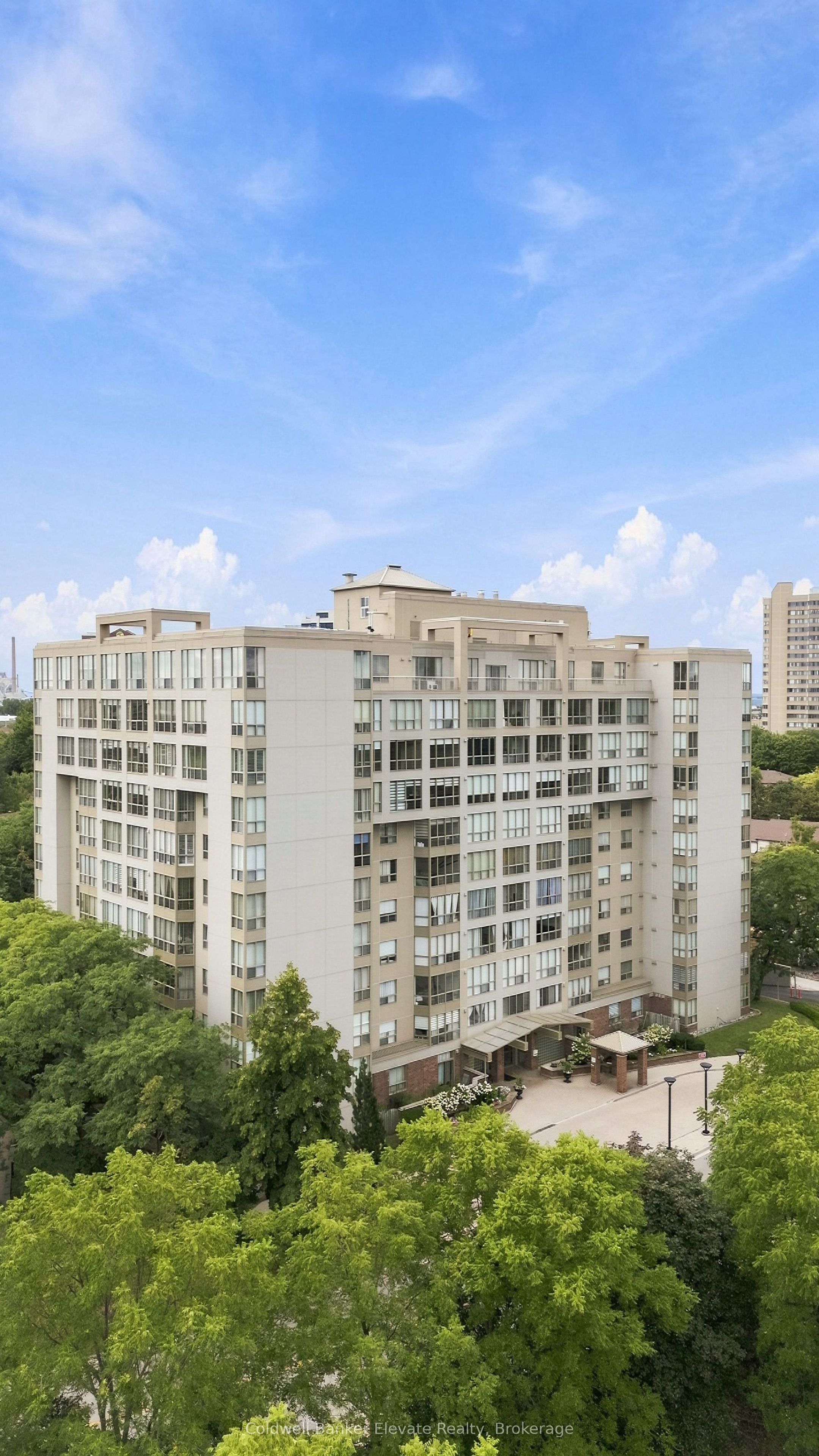 1110 Walden Circle 312, Mississauga, ON L5J 4R3 photo 2