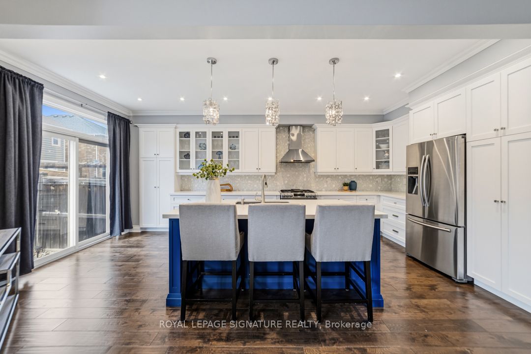 27 Aird Court, Milton, ON L9T 3Y1