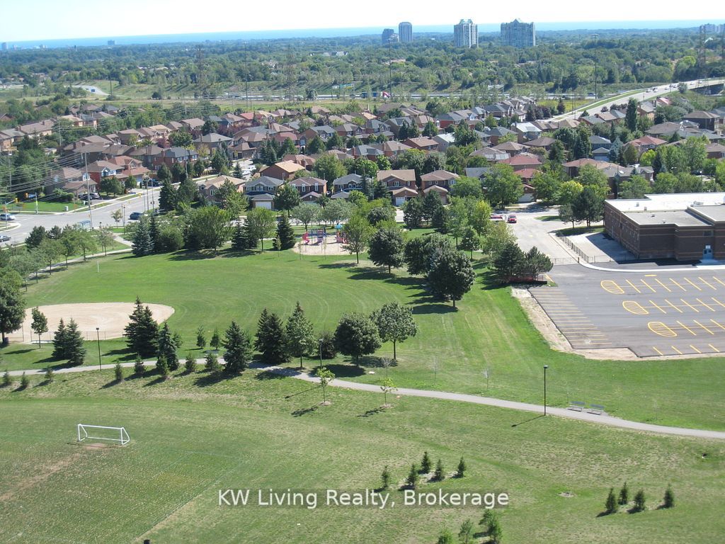 4850 Glen Erin Drive 1208, Mississauga, ON L5M 7S1 photo 3