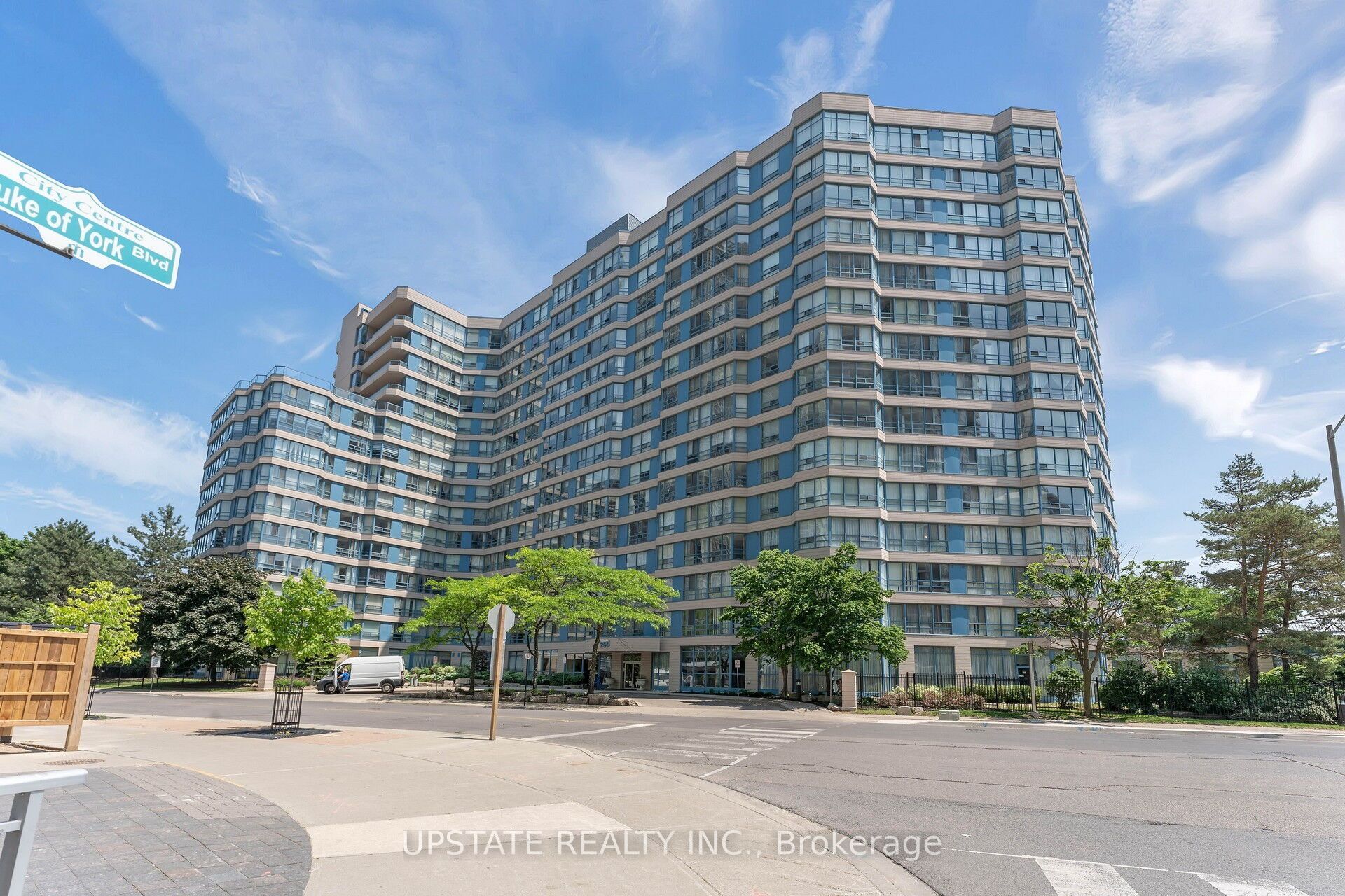 250 Webb Drive 1607, Mississauga, ON L5B 3Z4 photo 2