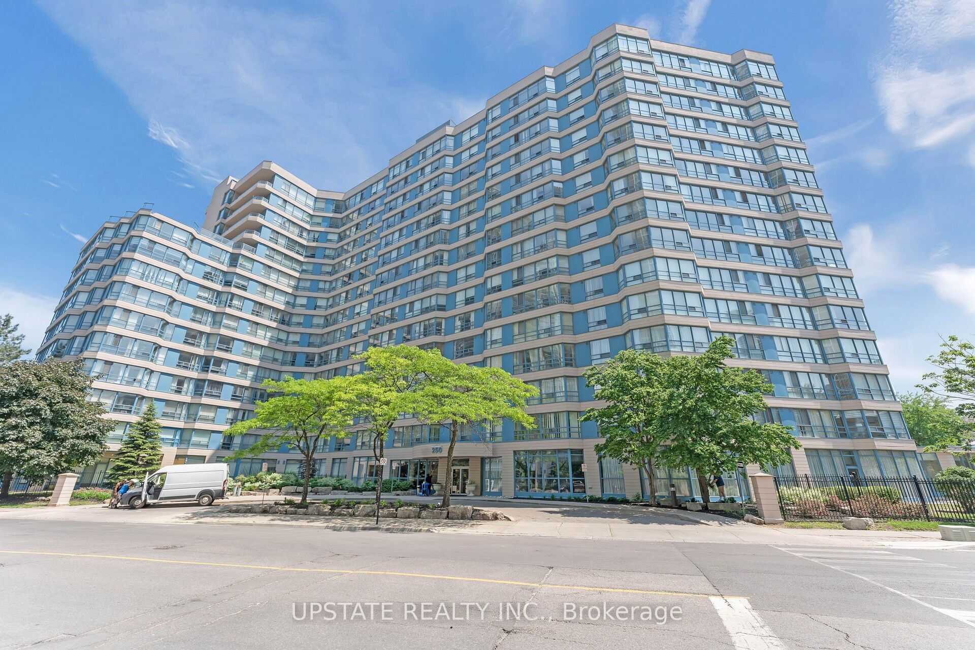 250 Webb Drive 1607, Mississauga, ON L5B 3Z4 photo 3