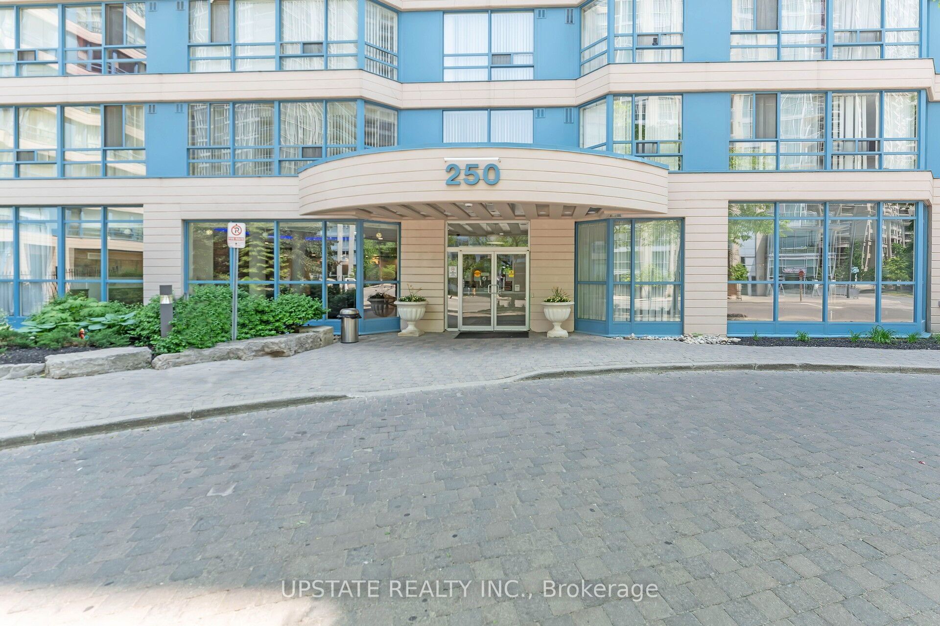 250 Webb Drive 1607, Mississauga, ON L5B 3Z4 photo 4