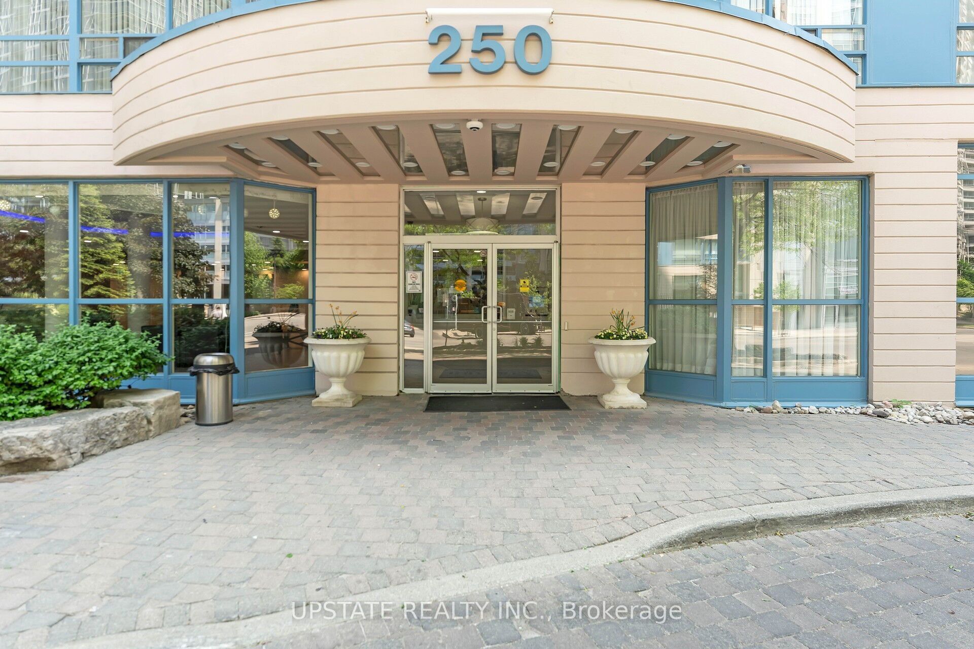 250 Webb Drive 1607, Mississauga, ON L5B 3Z4 photo 5