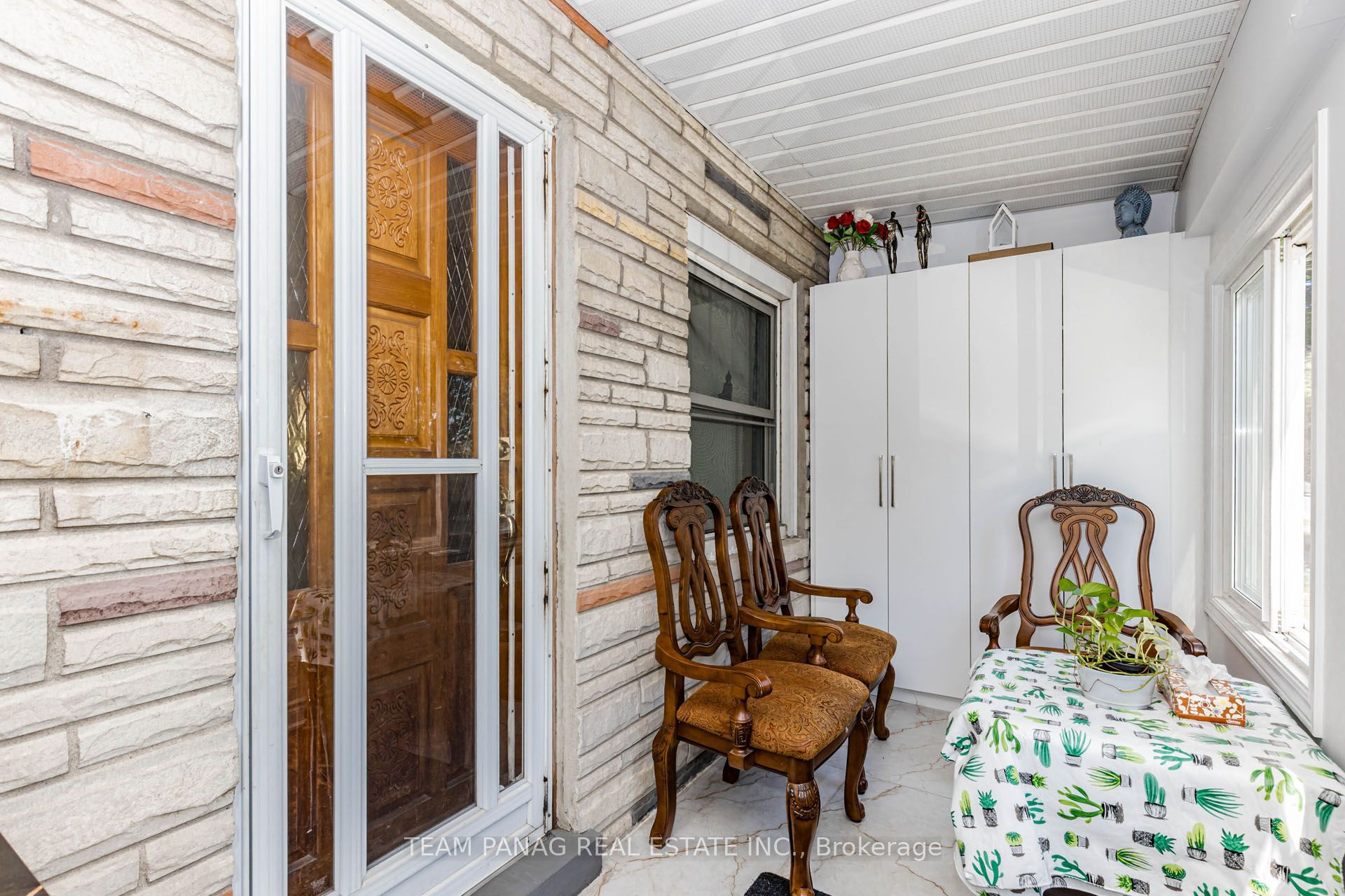14 Spears Street, Toronto, ON M6N 3X7 photo 5