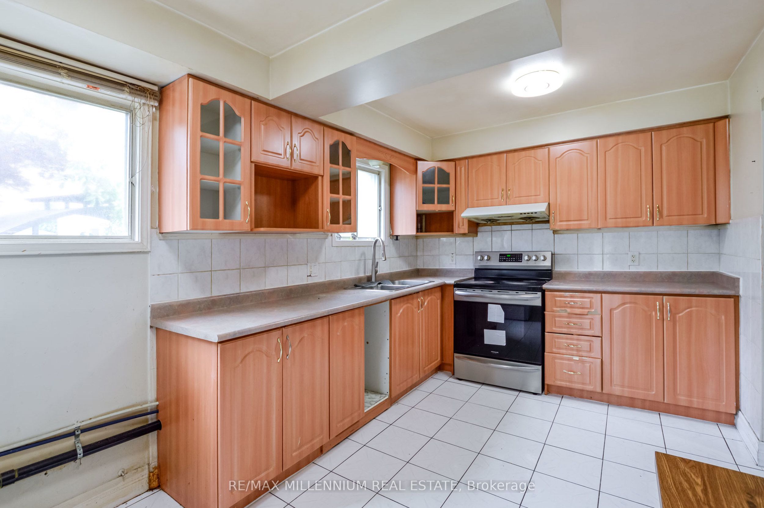 651 Shetani Place, Mississauga, ON L5B 2Z7 photo 5