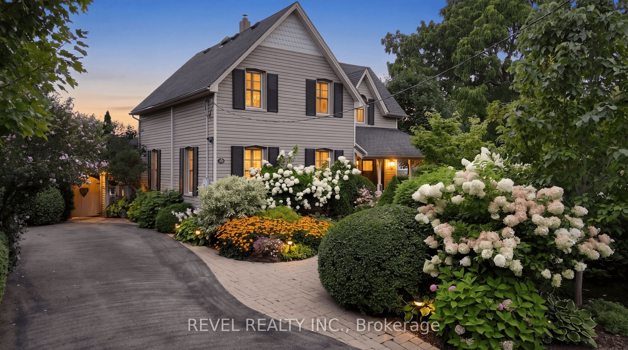 22 MARY Street, Milton, ON L9T 1L5