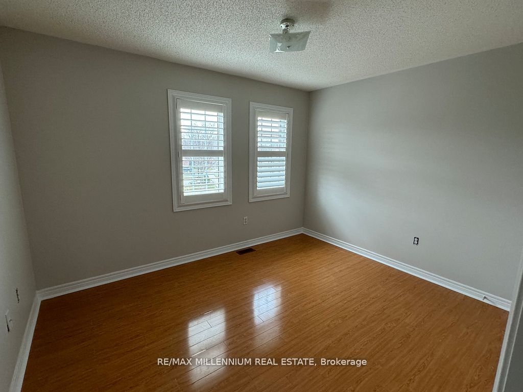23 Calderstone Drive S, Brampton, ON L6P 2A4 photo 4