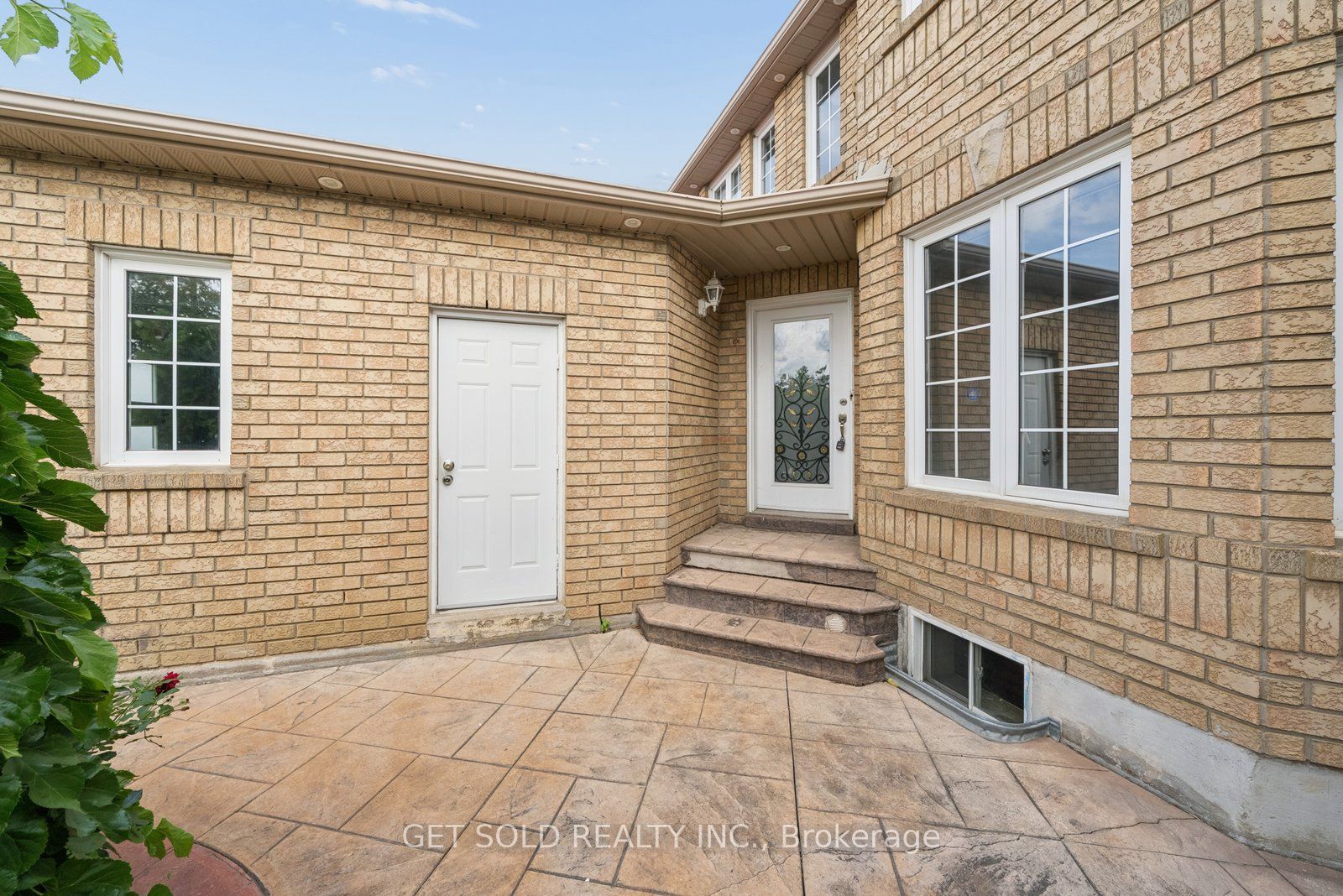 57 Oaklea Boulevard, Brampton, ON L6Y 4W7 photo 3