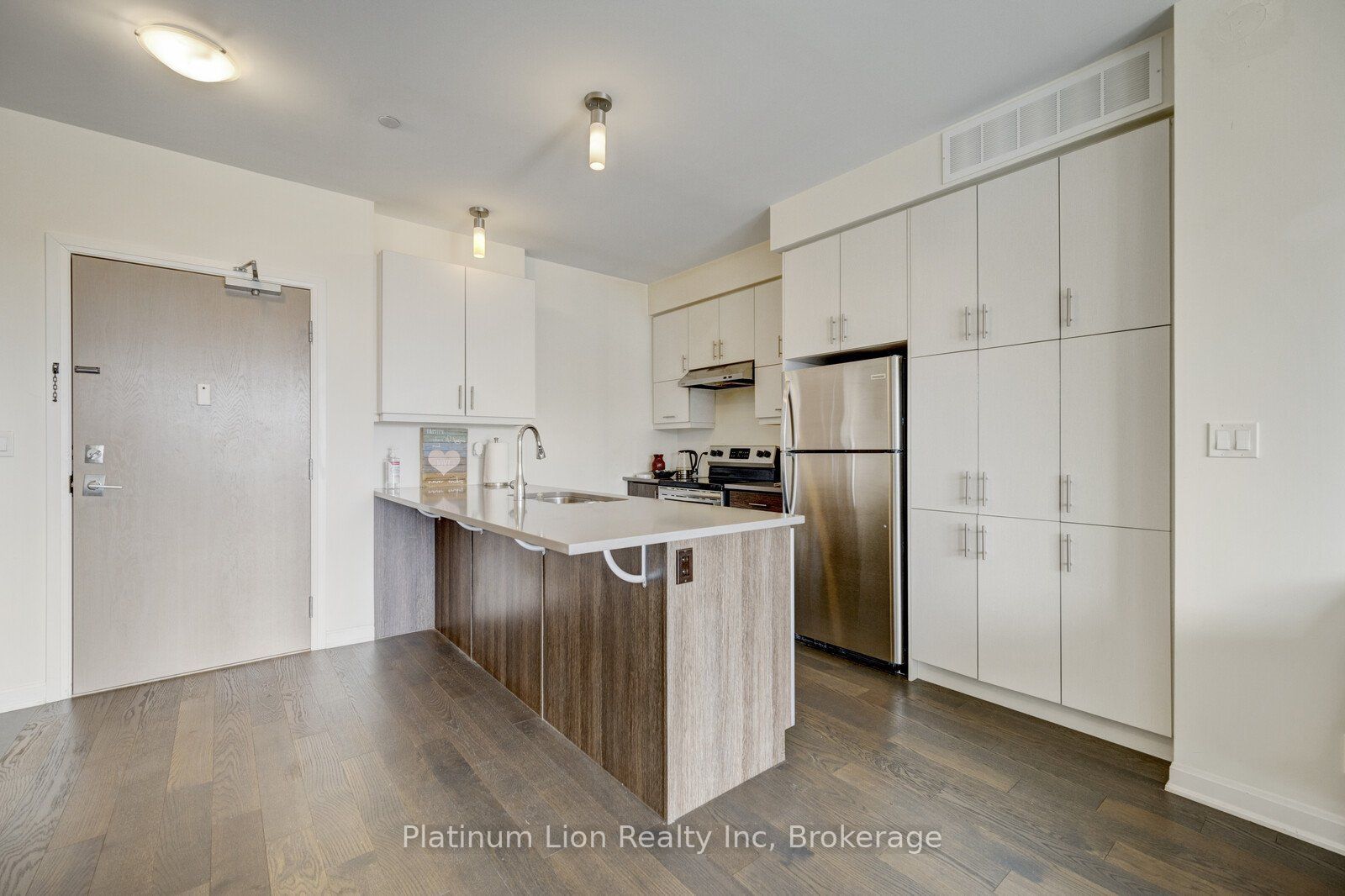 3028 Creekshore Common 315, Oakville, ON L6M 5K6 photo 2