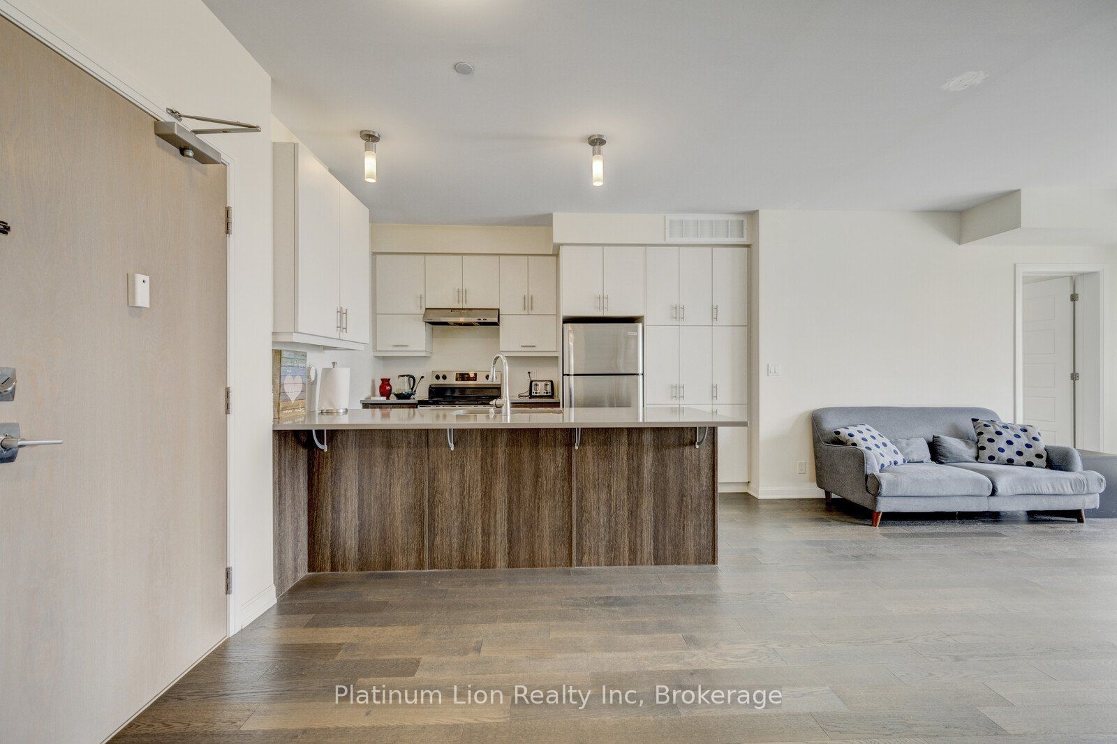 3028 Creekshore Common 315, Oakville, ON L6M 5K6 photo 4