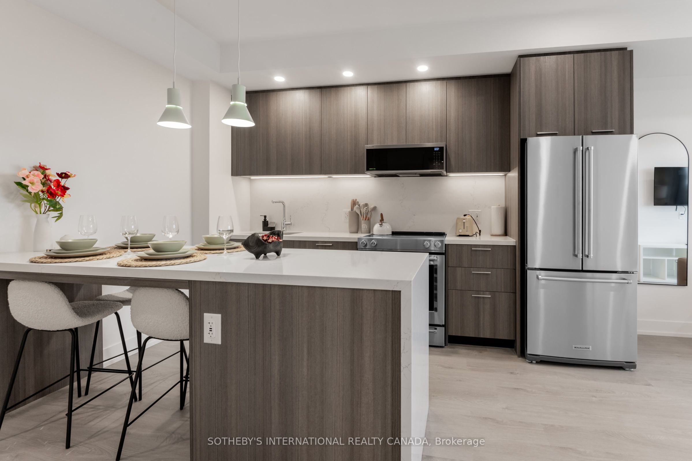 29 York Garden Way 1706, Toronto, ON M6A 2V1 photo 4