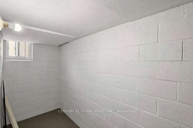 198 Boon Avenue, Toronto, ON M6E 3Z8 photo 3