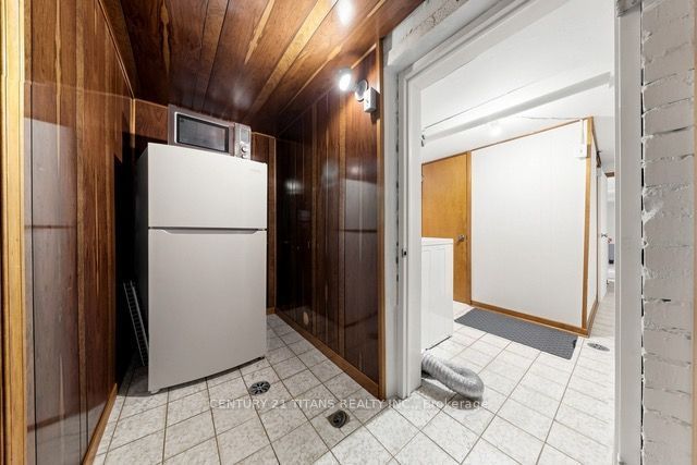 198 Boon Avenue, Toronto, ON M6E 3Z8 photo 5