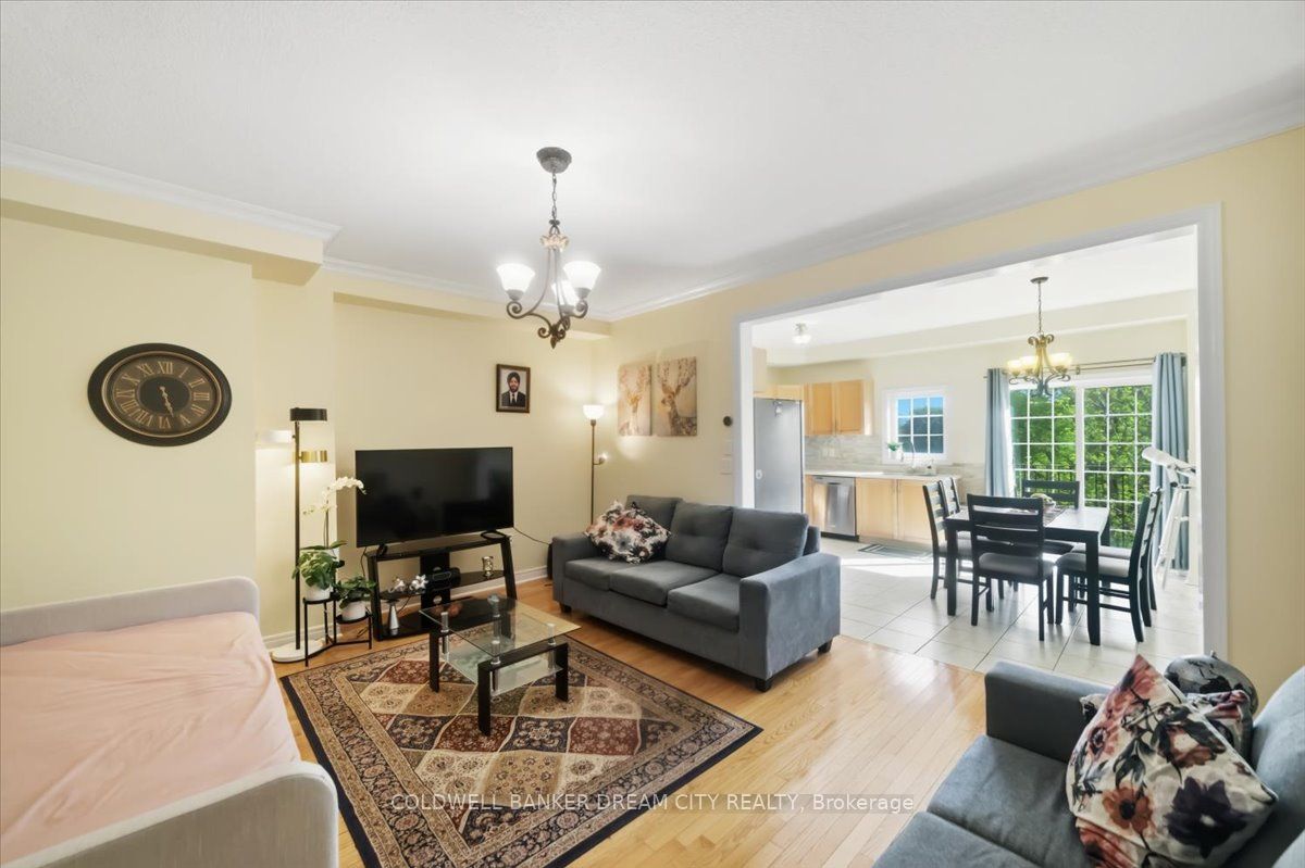 9738 Mclaughlin Road, Brampton, ON L6X 0T8 photo 4