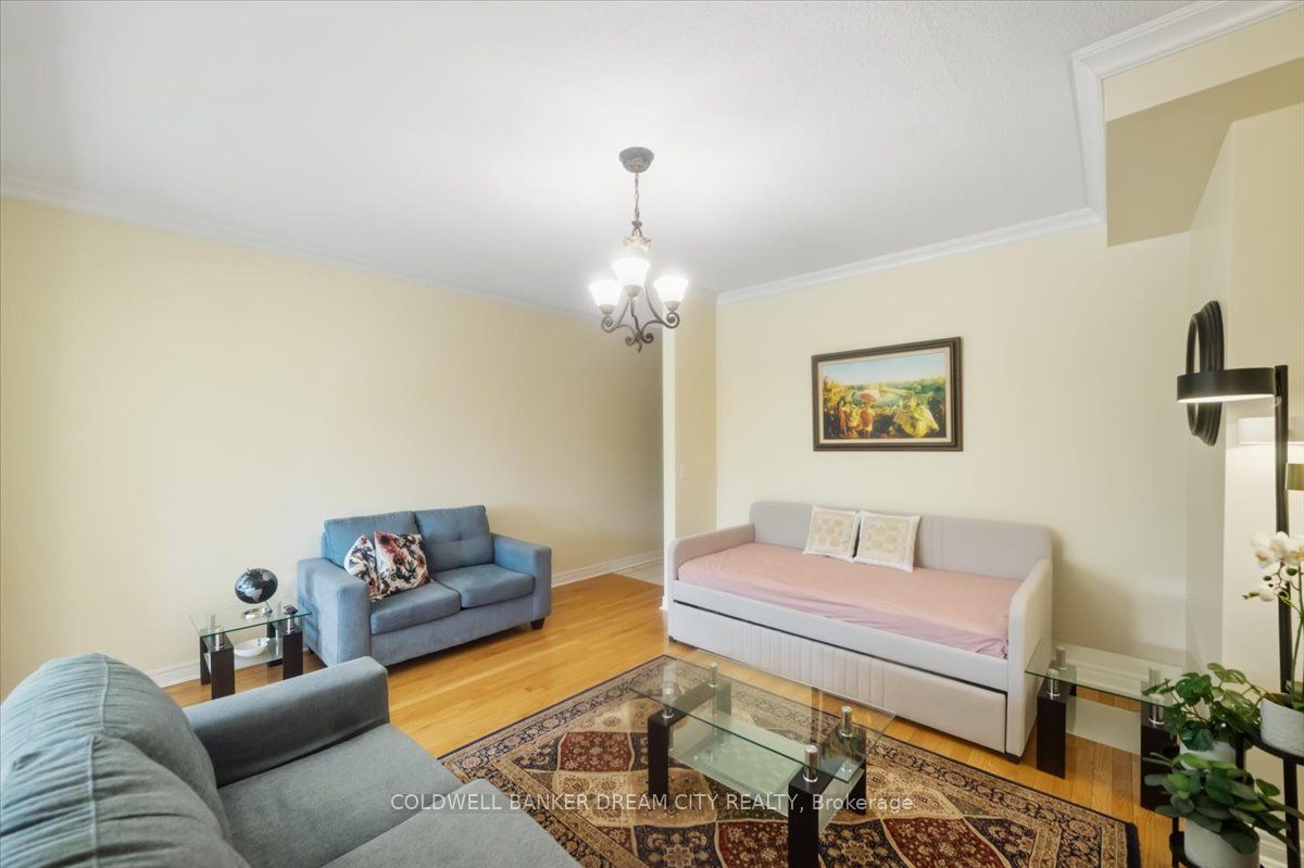 9738 Mclaughlin Road, Brampton, ON L6X 0T8 photo 5