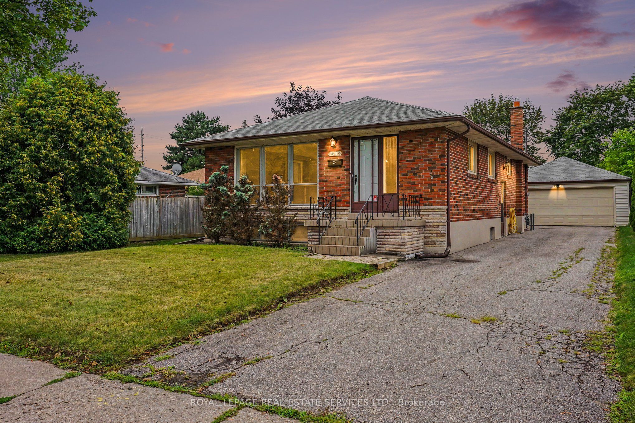110 Celestine Drive, Toronto, ON M9R 3N9
