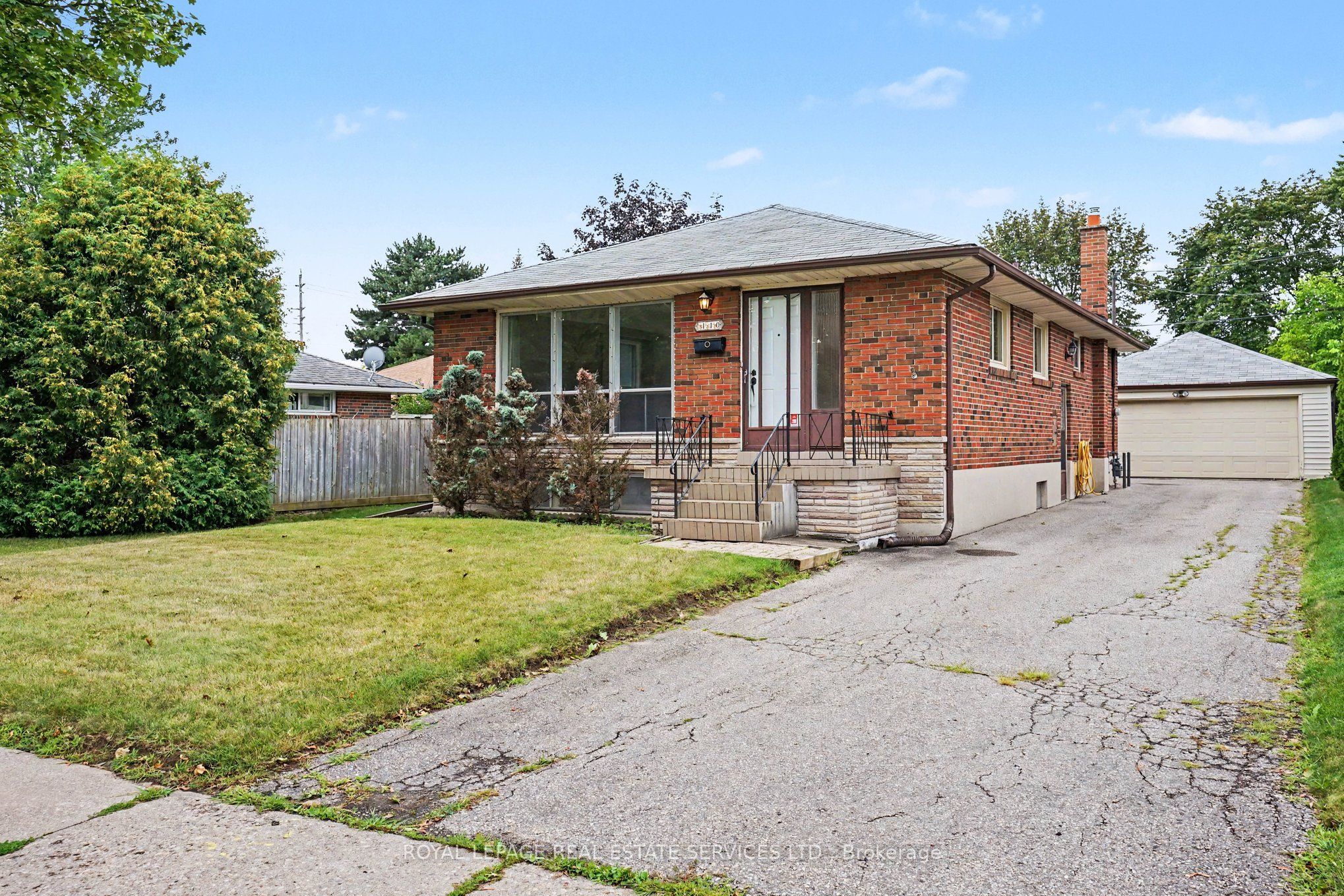 110 Celestine Drive, Toronto, ON M9R 3N9 photo 2