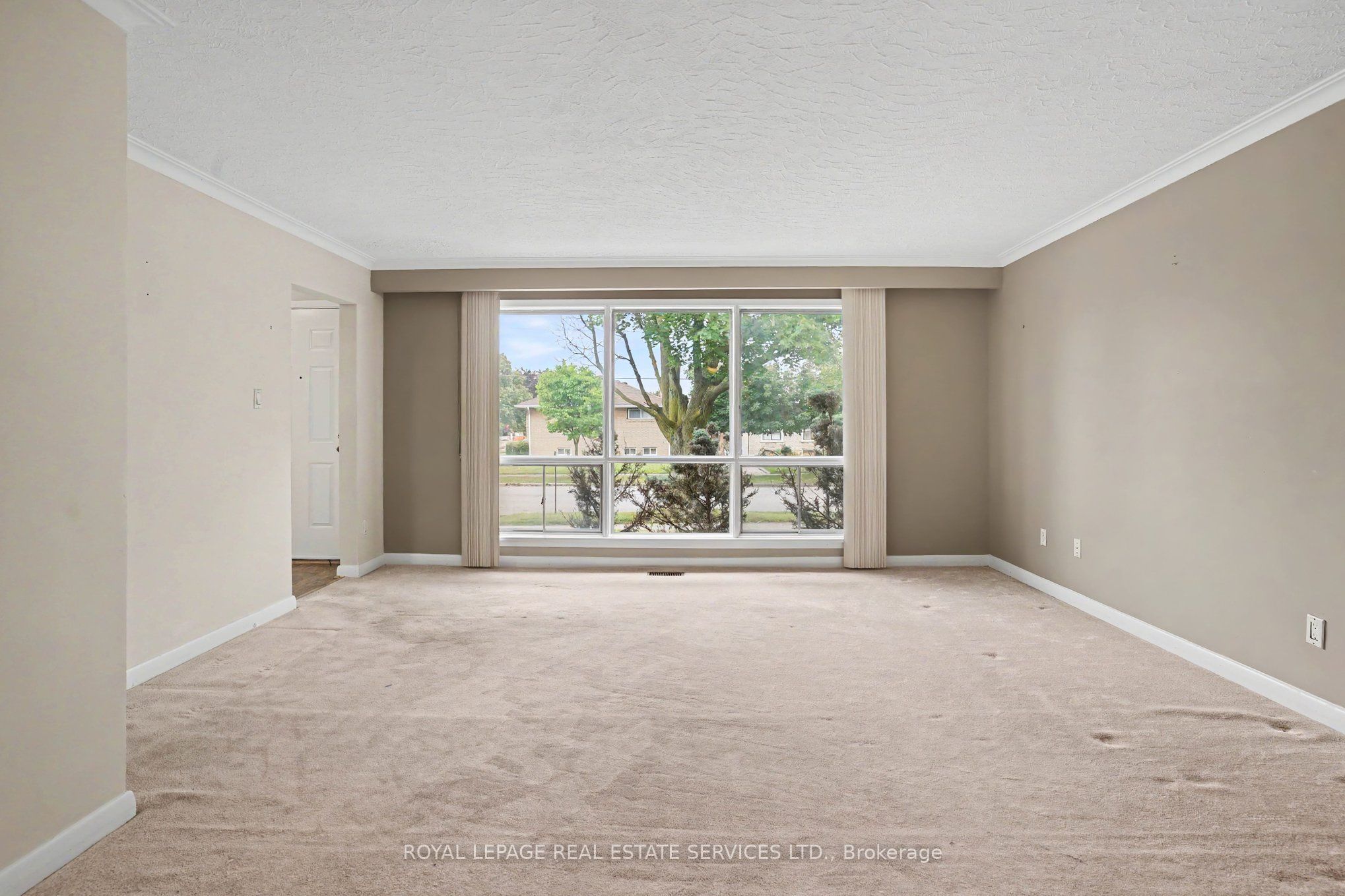 110 Celestine Drive, Toronto, ON M9R 3N9 photo 5