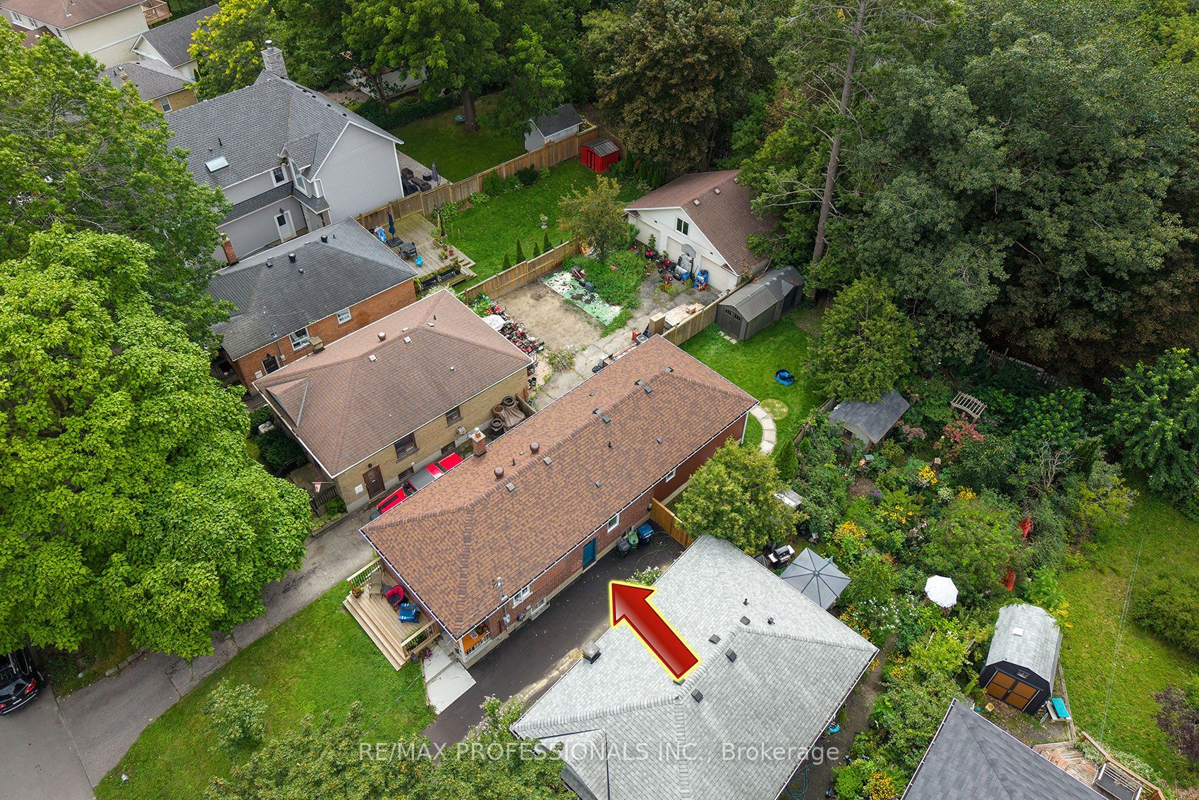 57 Enfield Avenue, Toronto, ON M8W 1T6 photo 2
