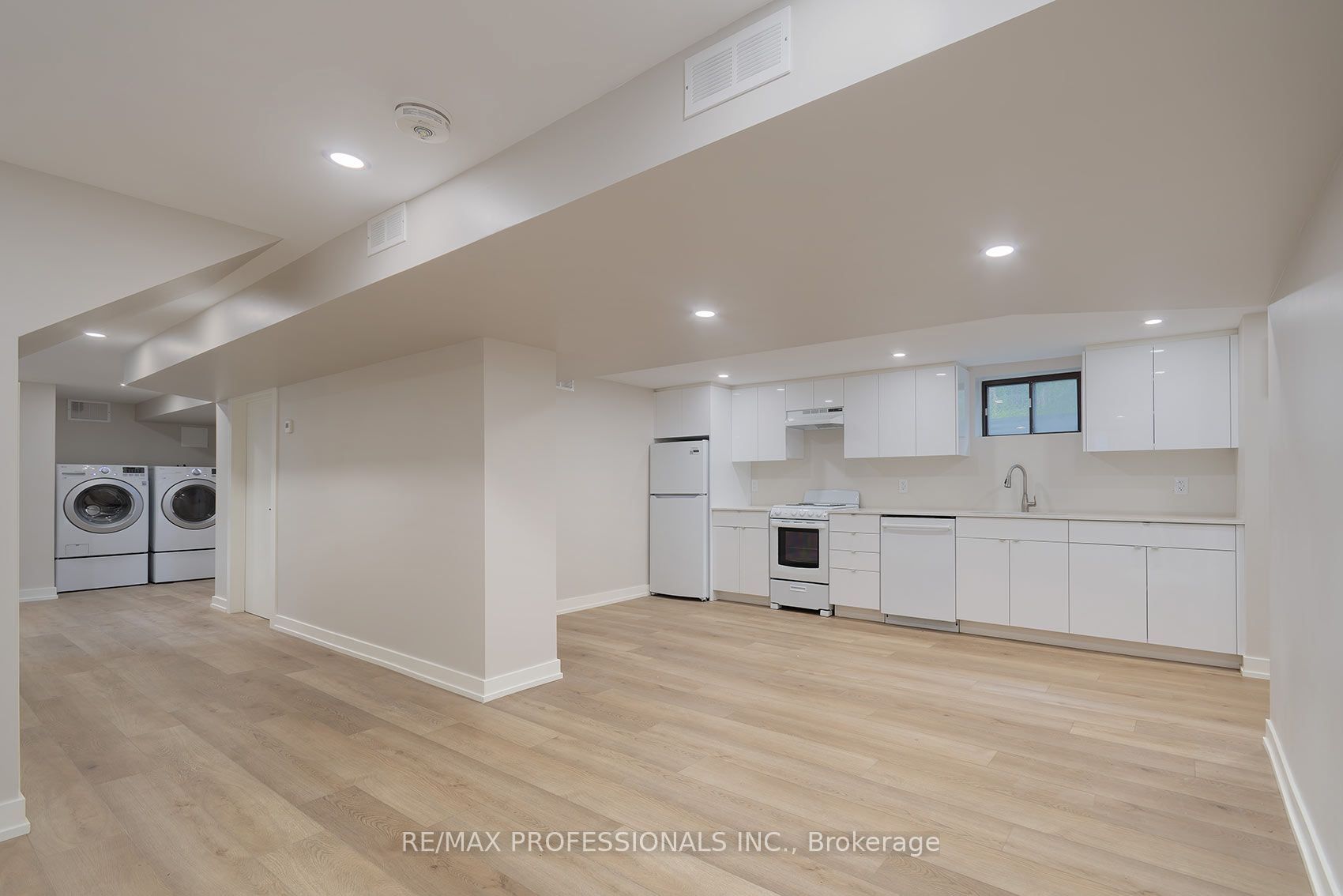 57 Enfield Avenue, Toronto, ON M8W 1T6 photo 5
