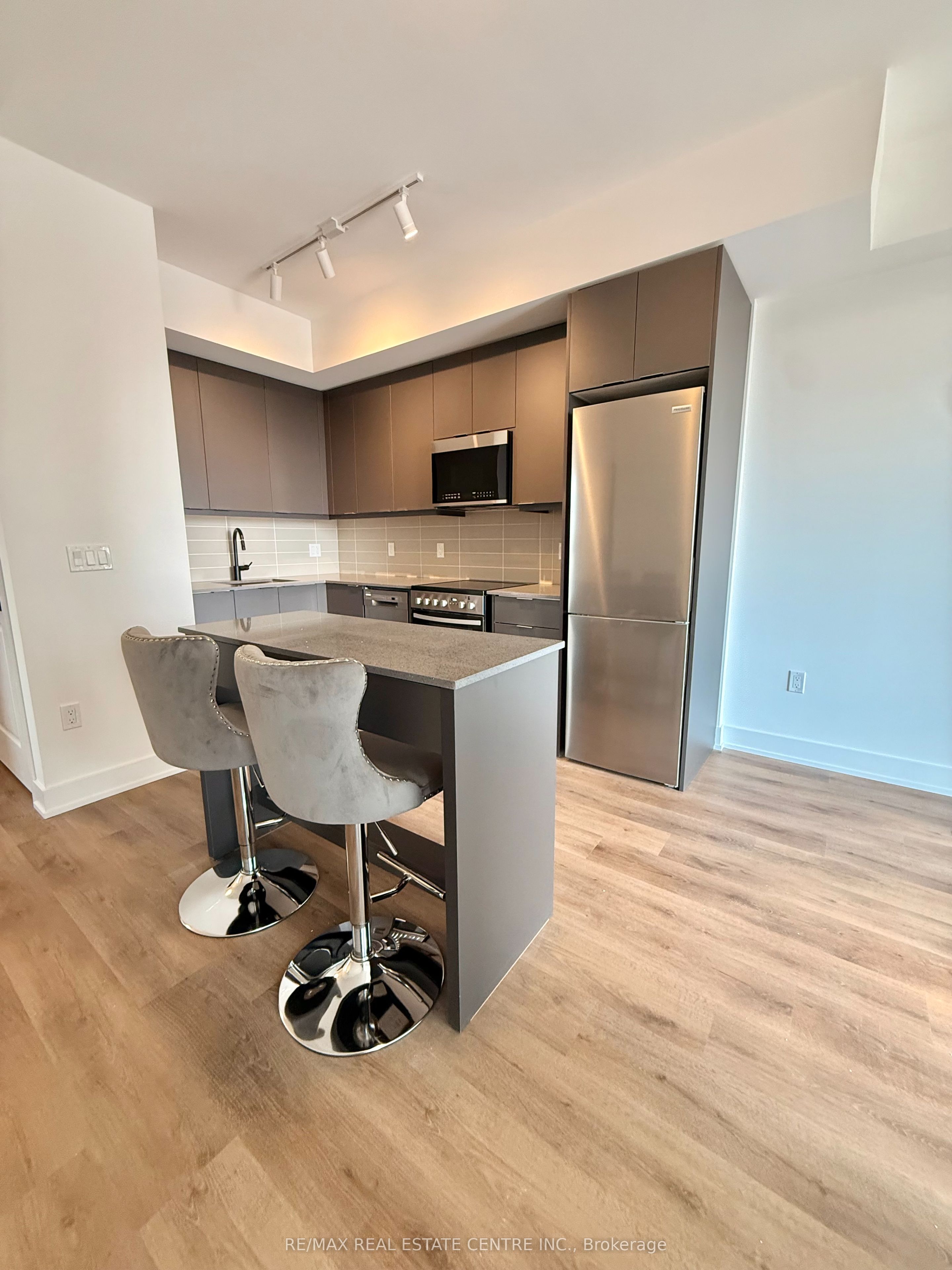 115 Nippissing Road 615A, Milton, ON L9T 1R3 photo 4