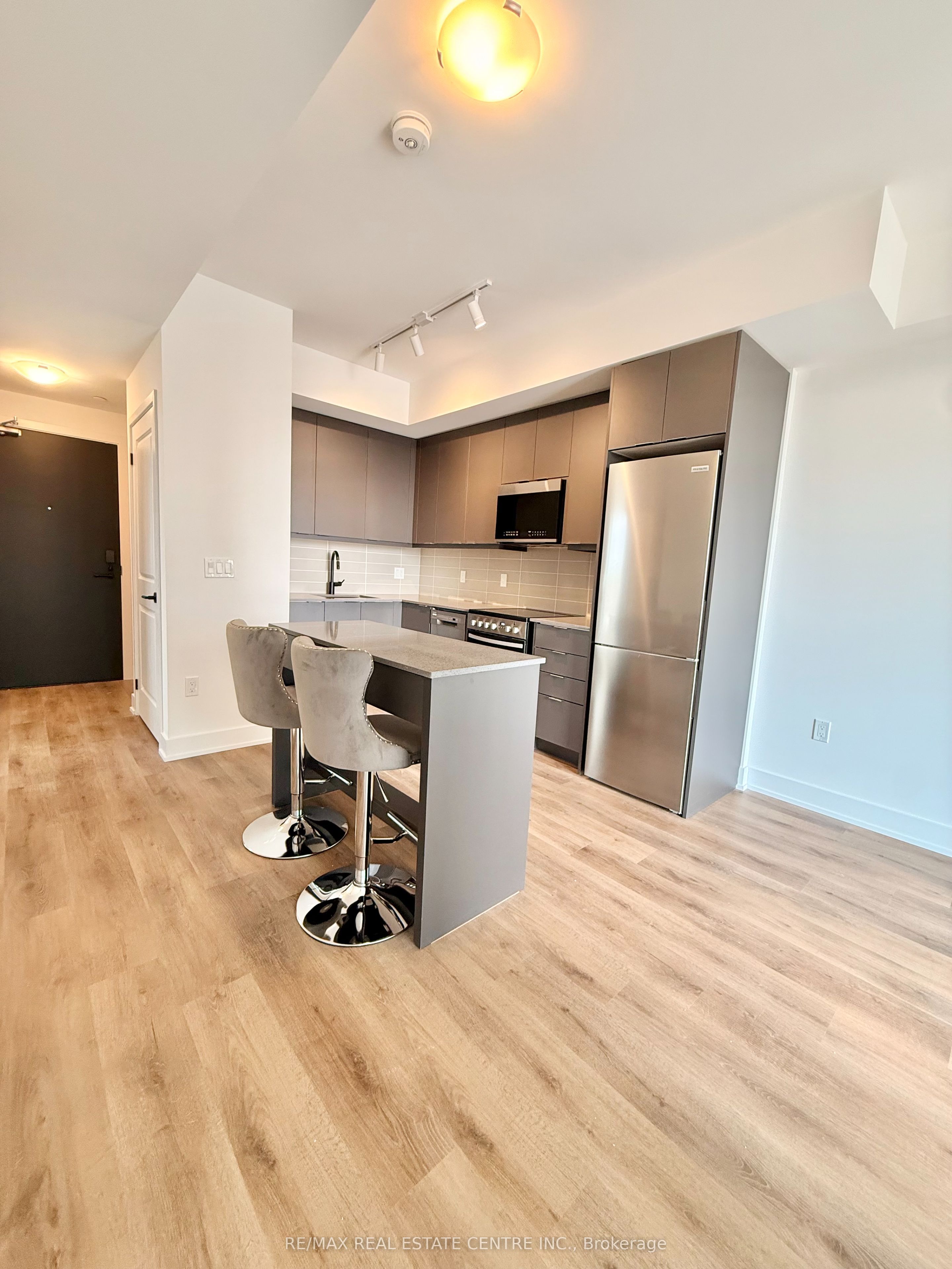 115 Nippissing Road 615A, Milton, ON L9T 1R3 photo 5