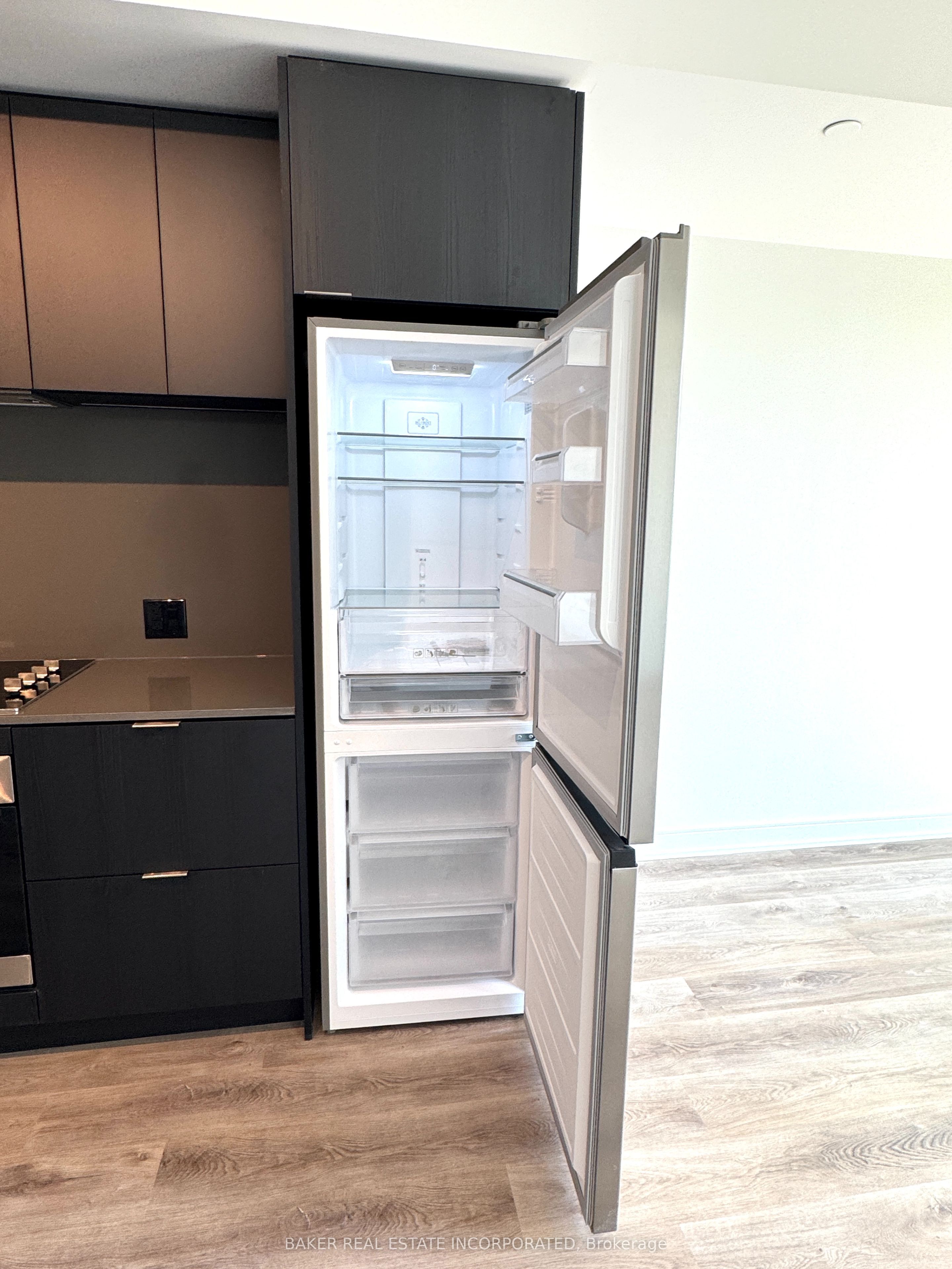 3009 Novar Road 518, Mississauga, ON L5B 1H7 photo 3