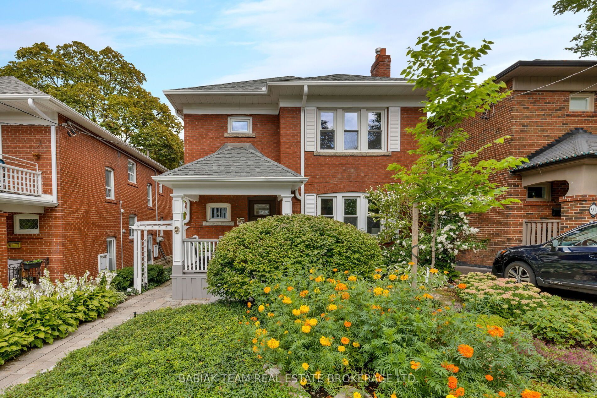 93 Glendonwynne Road, Toronto, ON M6P 3E7 photo 2