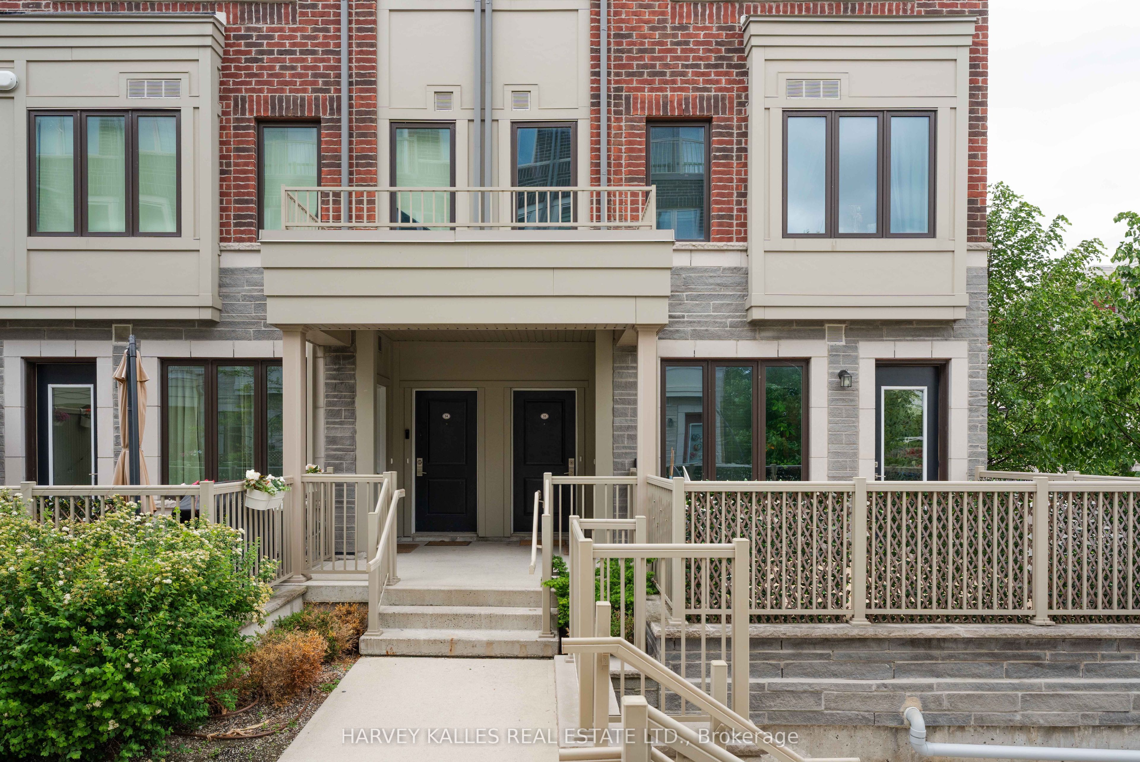 85 Eastwood Park Gardens 35, Toronto, ON M8W 0B9 photo 4