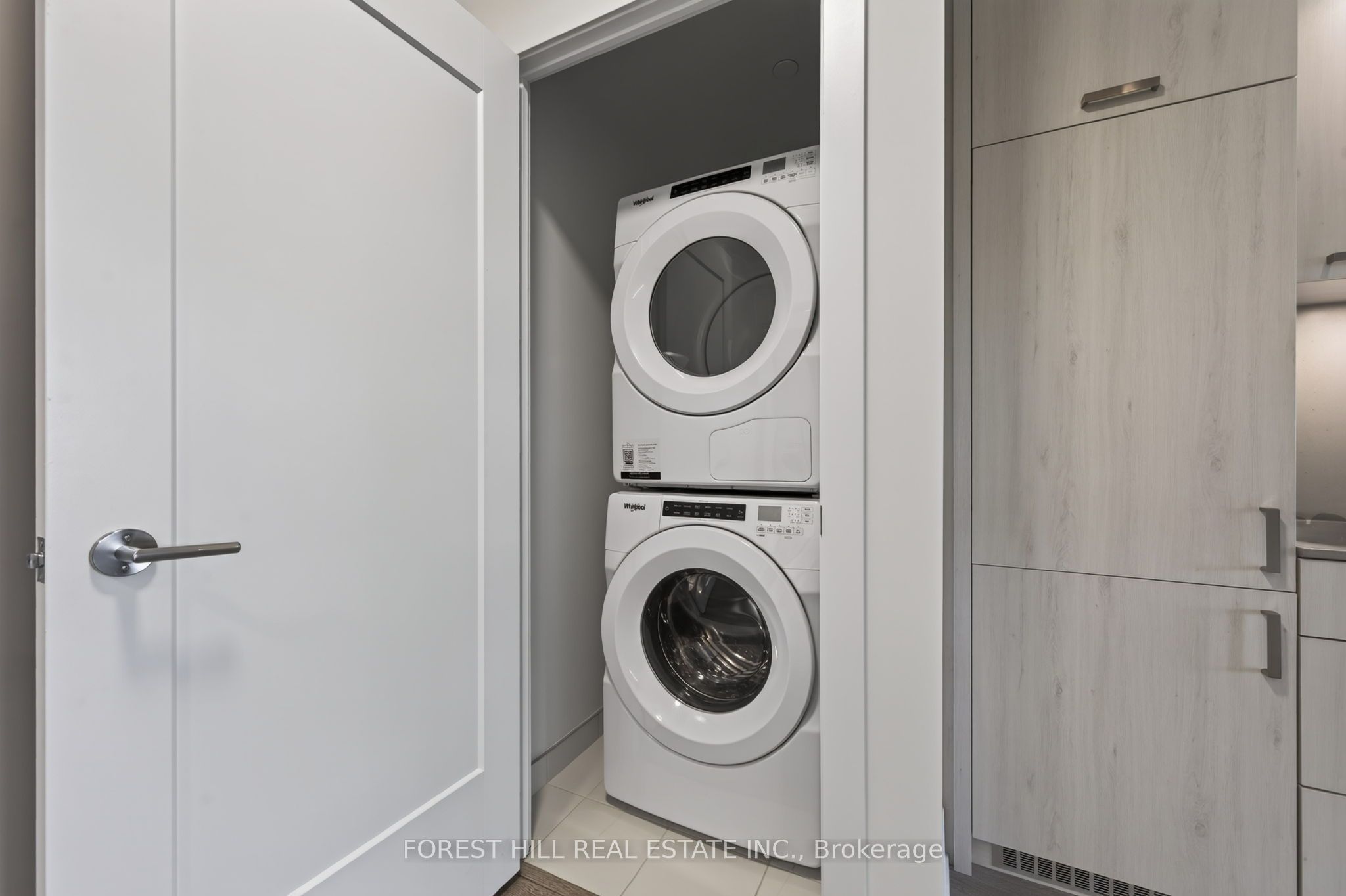 858 Dupont Street, Toronto, ON M6G 0C1 photo 4