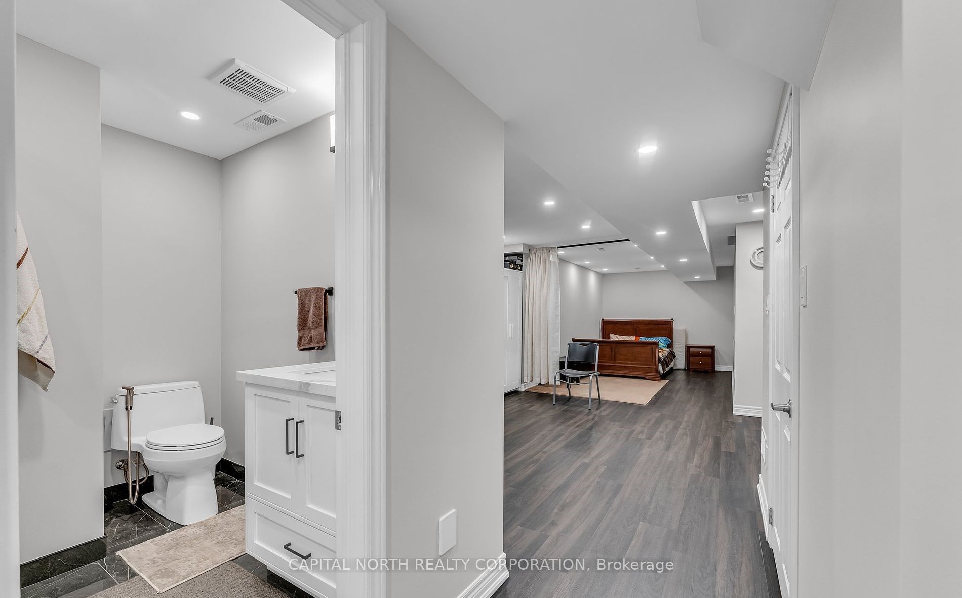 66 Waterbury Street, Caledon, ON L7E 1X5 photo 3
