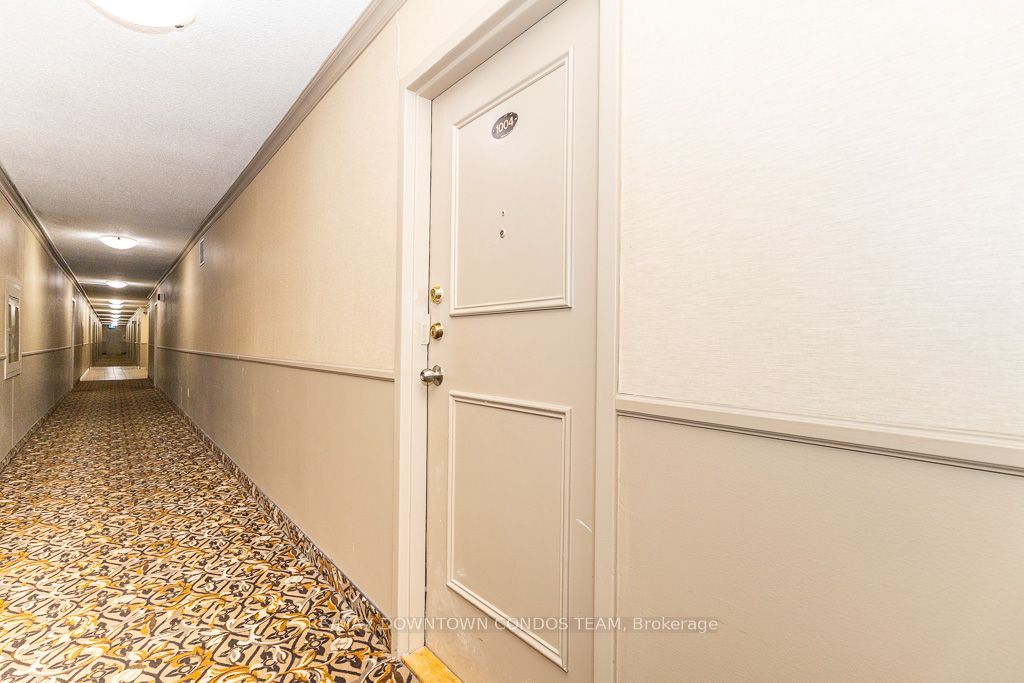 10 Tobermory Drive 1004, Toronto, ON M3N 2Y5 photo 4