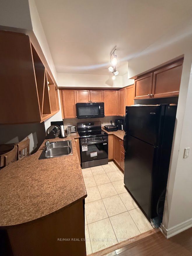 4090 Living Arts Drive 1003, Mississauga, ON L5B 4M8 photo 5
