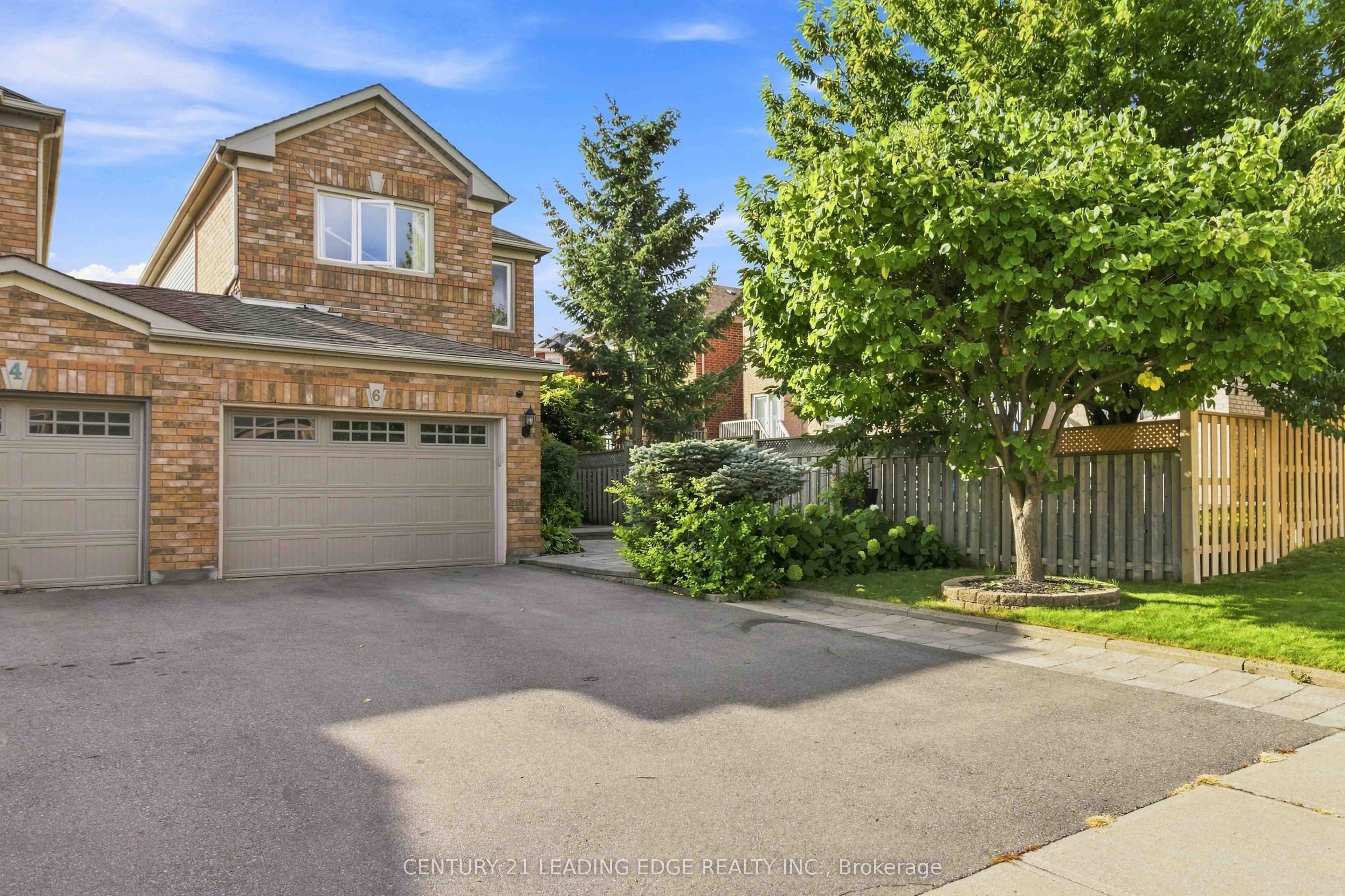 6 Birchcliffe Drive, Brampton, ON L6Z 4T3 photo 2