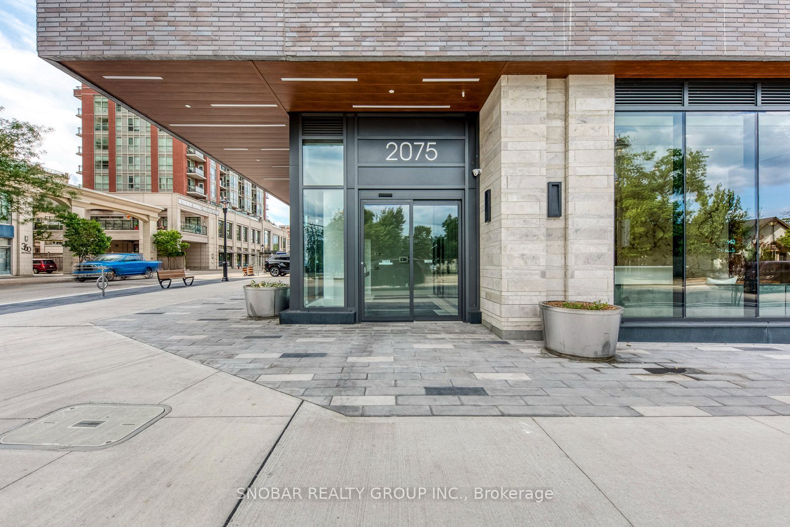 2075 Lakeshore Road 2409, Burlington, ON L7R 0H3 photo 2