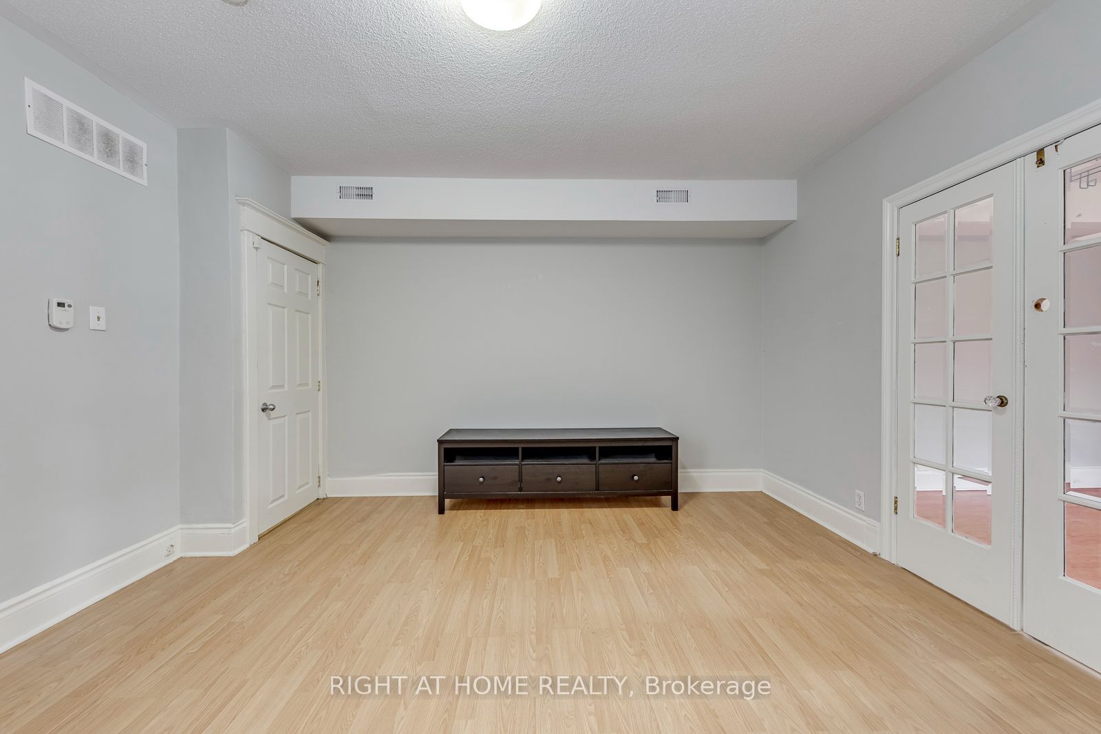 3146 Dundas St Street W A, Toronto, ON M6P 2A1 photo 5