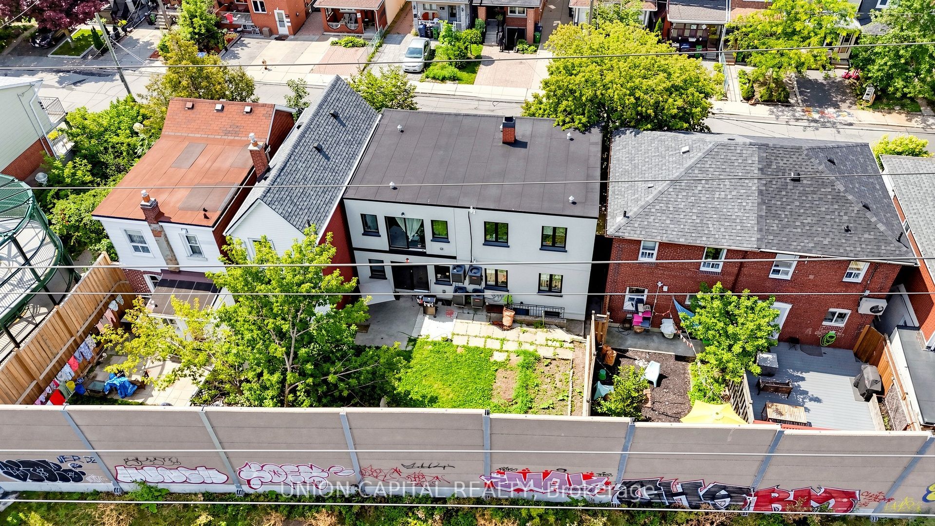 247 Prescott Avenue, Toronto, ON M6N 3G9 photo 4
