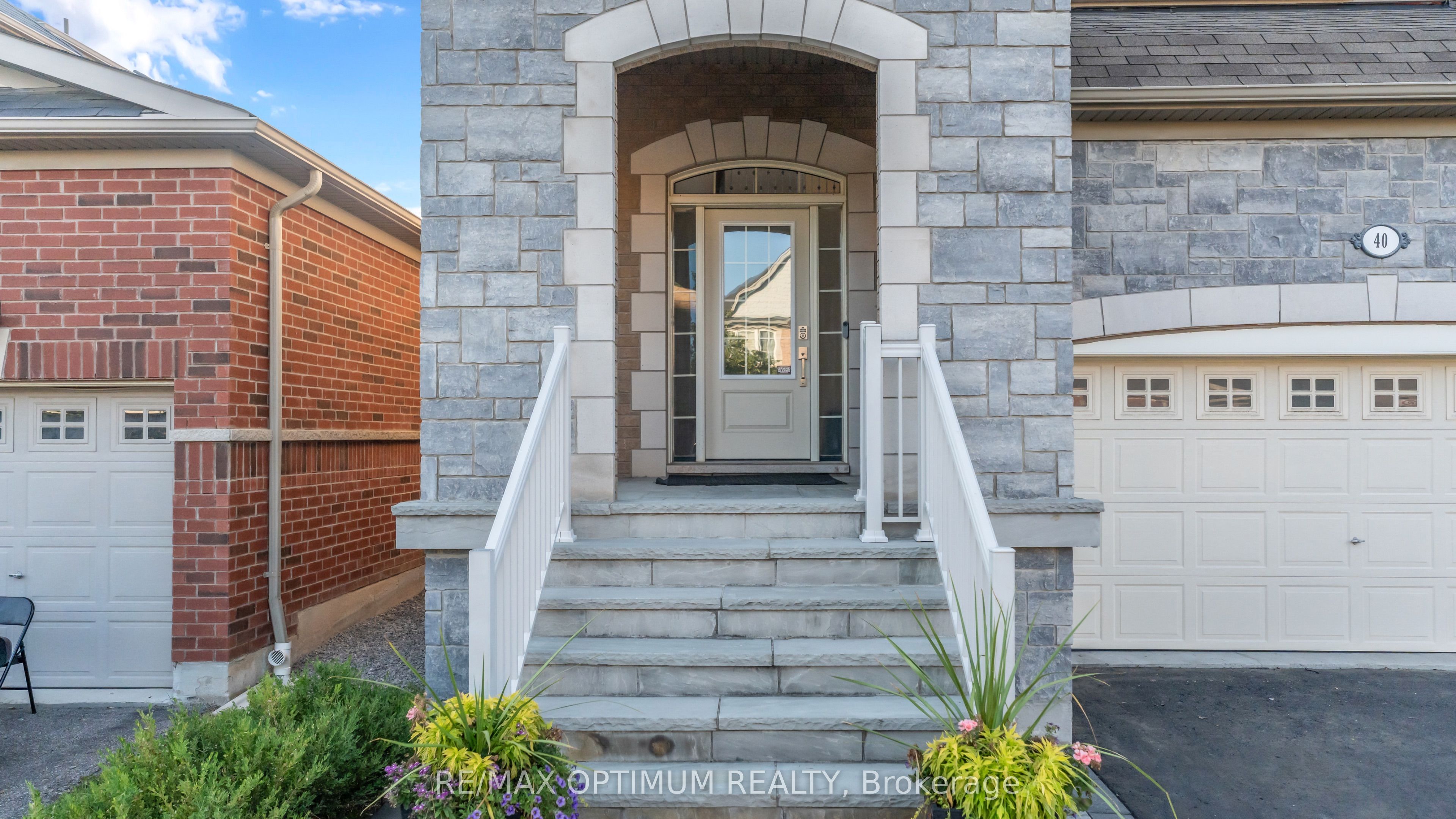 40 Attraction Drive, Brampton, ON L6Y 0C1 photo 4