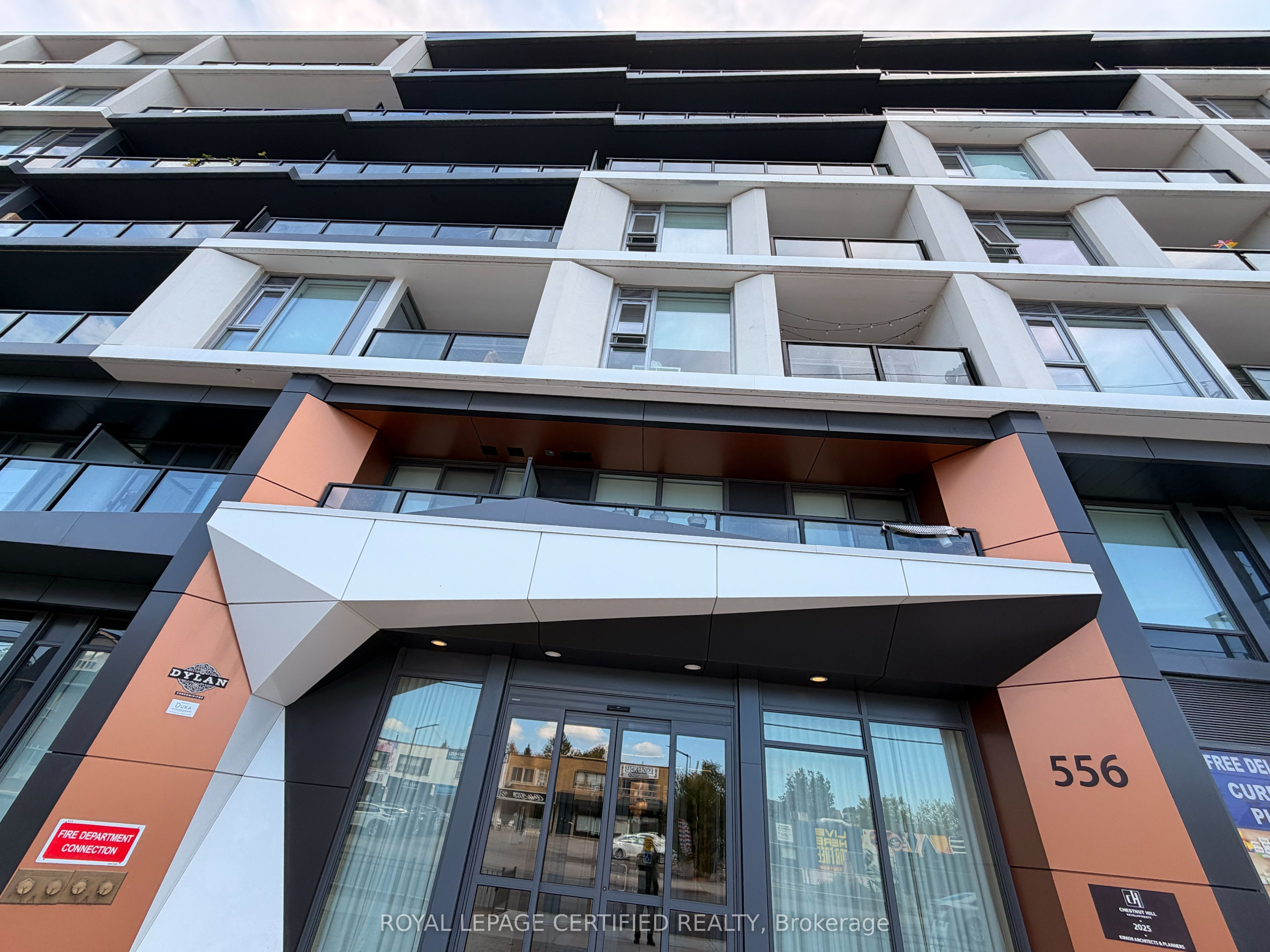 556 Marlee Avenue 405, Toronto, ON M6B 0B1 photo 2
