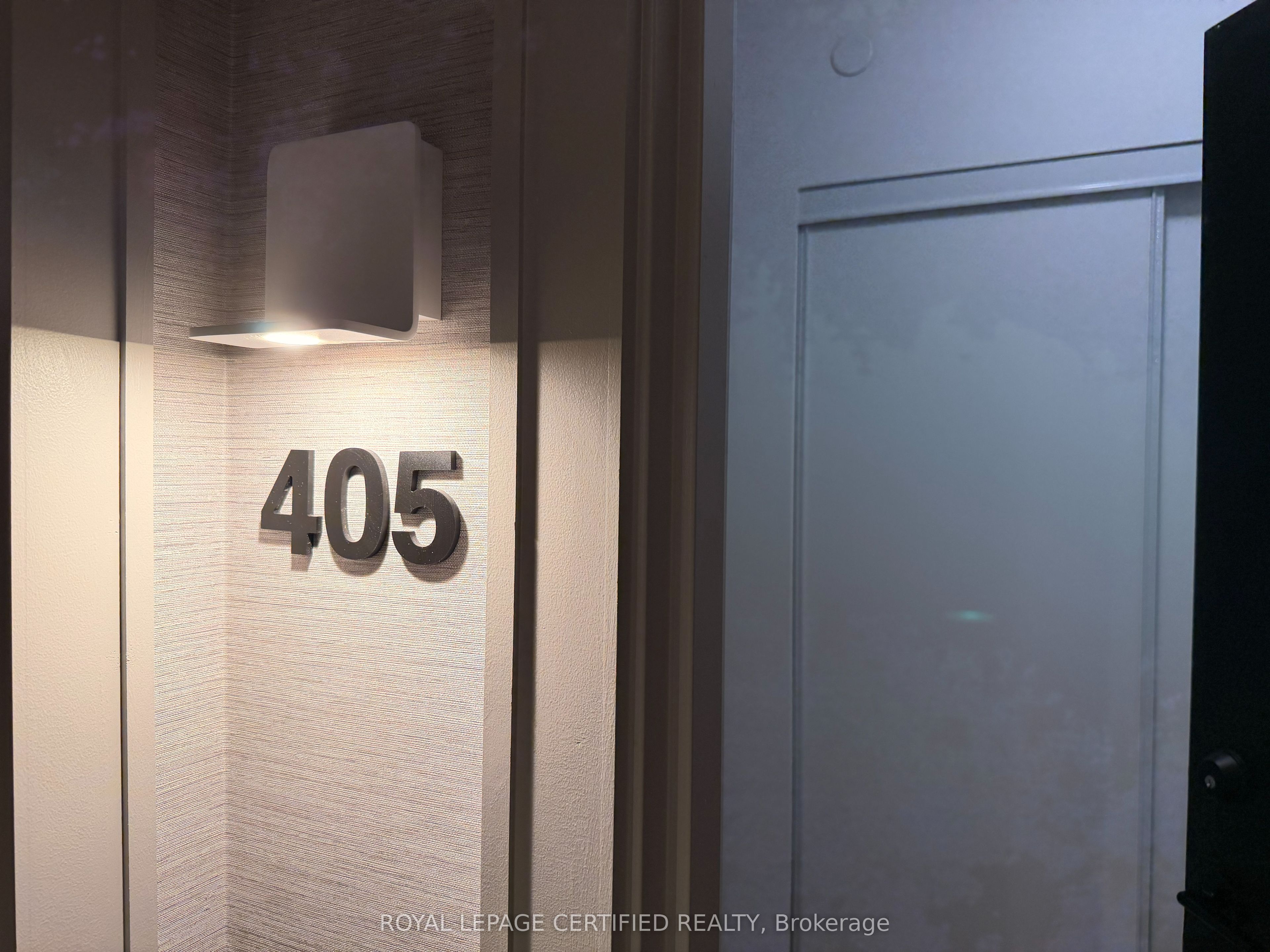 556 Marlee Avenue 405, Toronto, ON M6B 0B1 photo 3