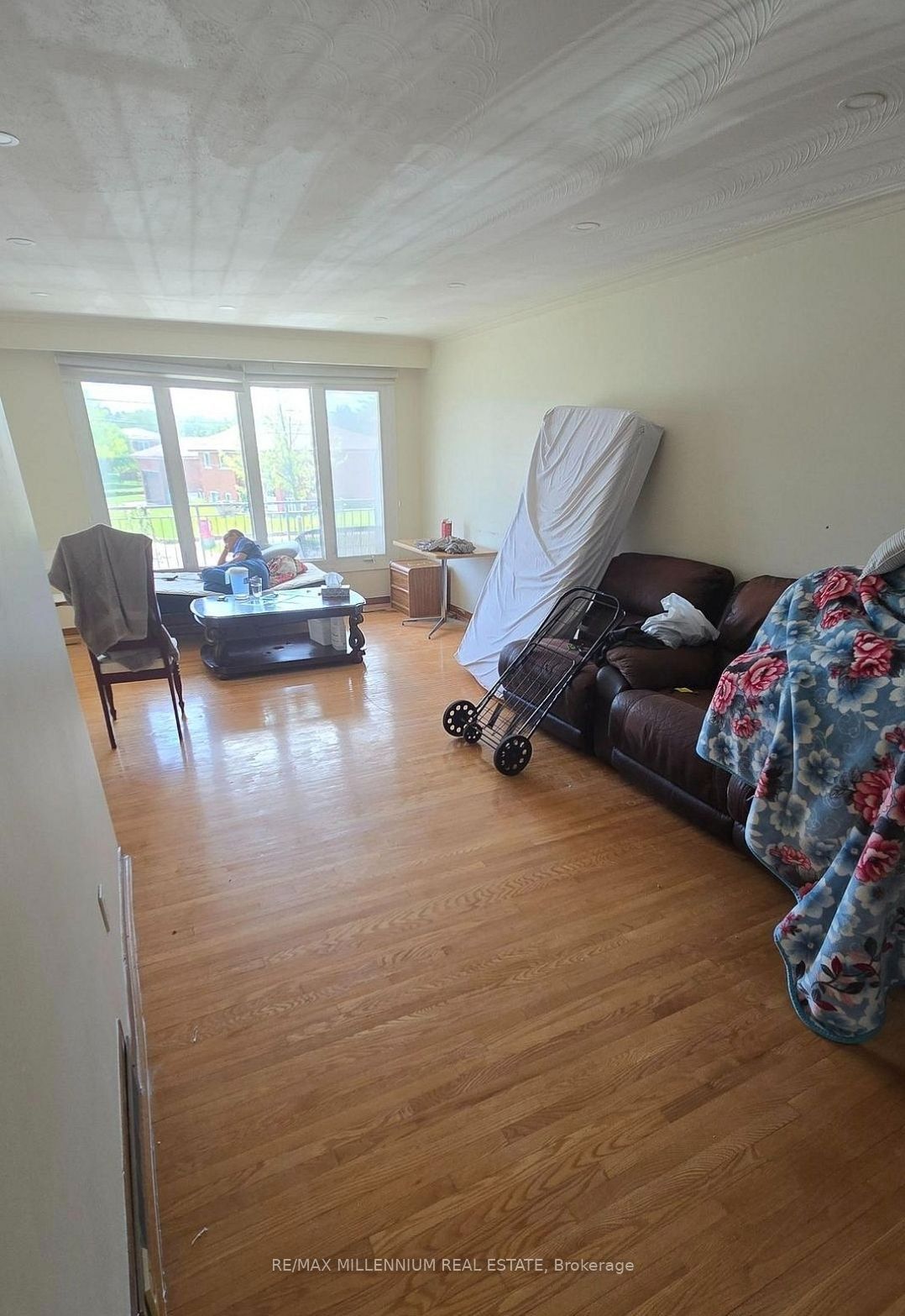 130 Ardwick Boulevard, Toronto, ON M9M 1W2 photo 3