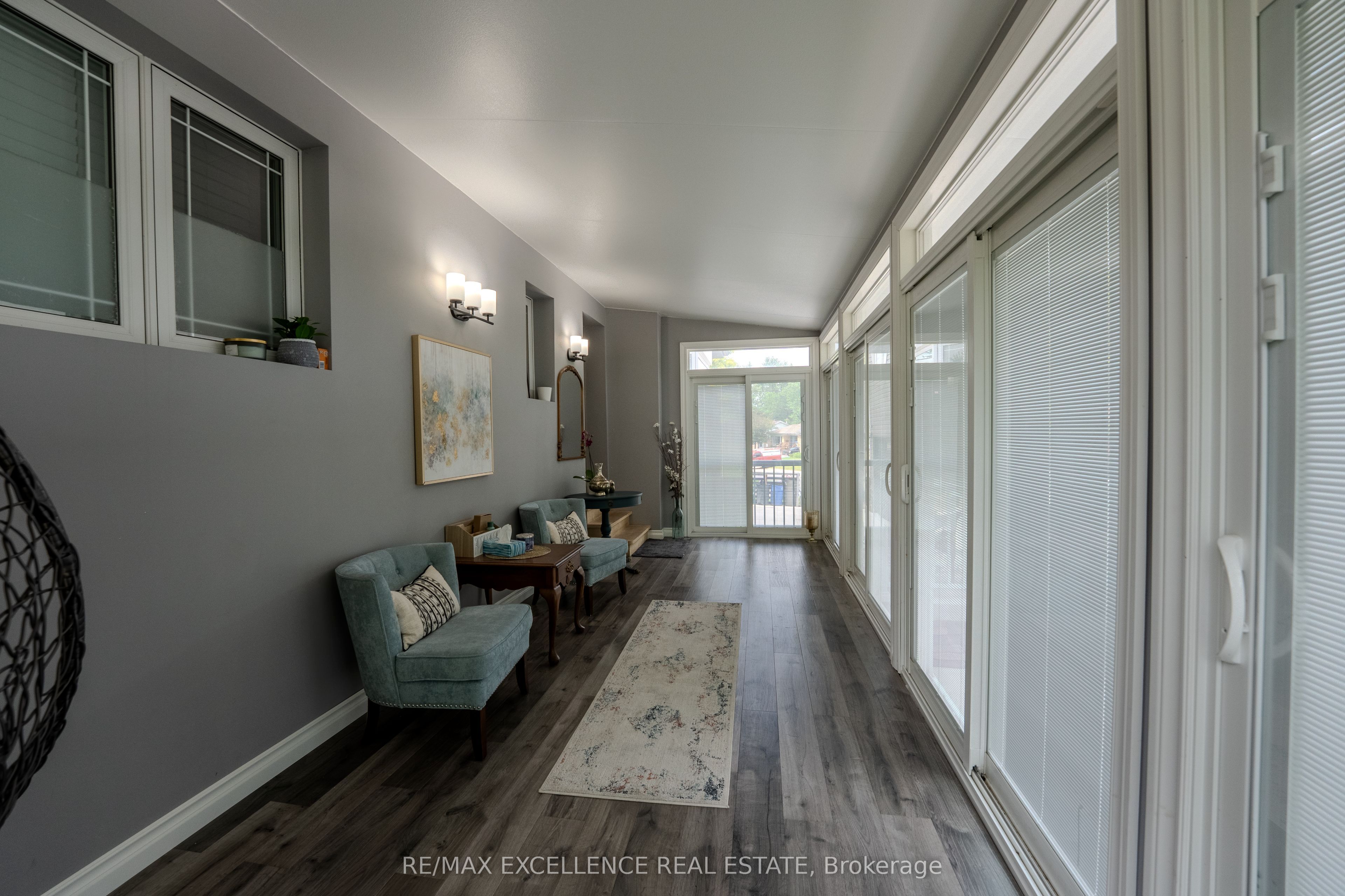 21 Elizabeth Street, Halton Hills, ON L7G 3K1 photo 3