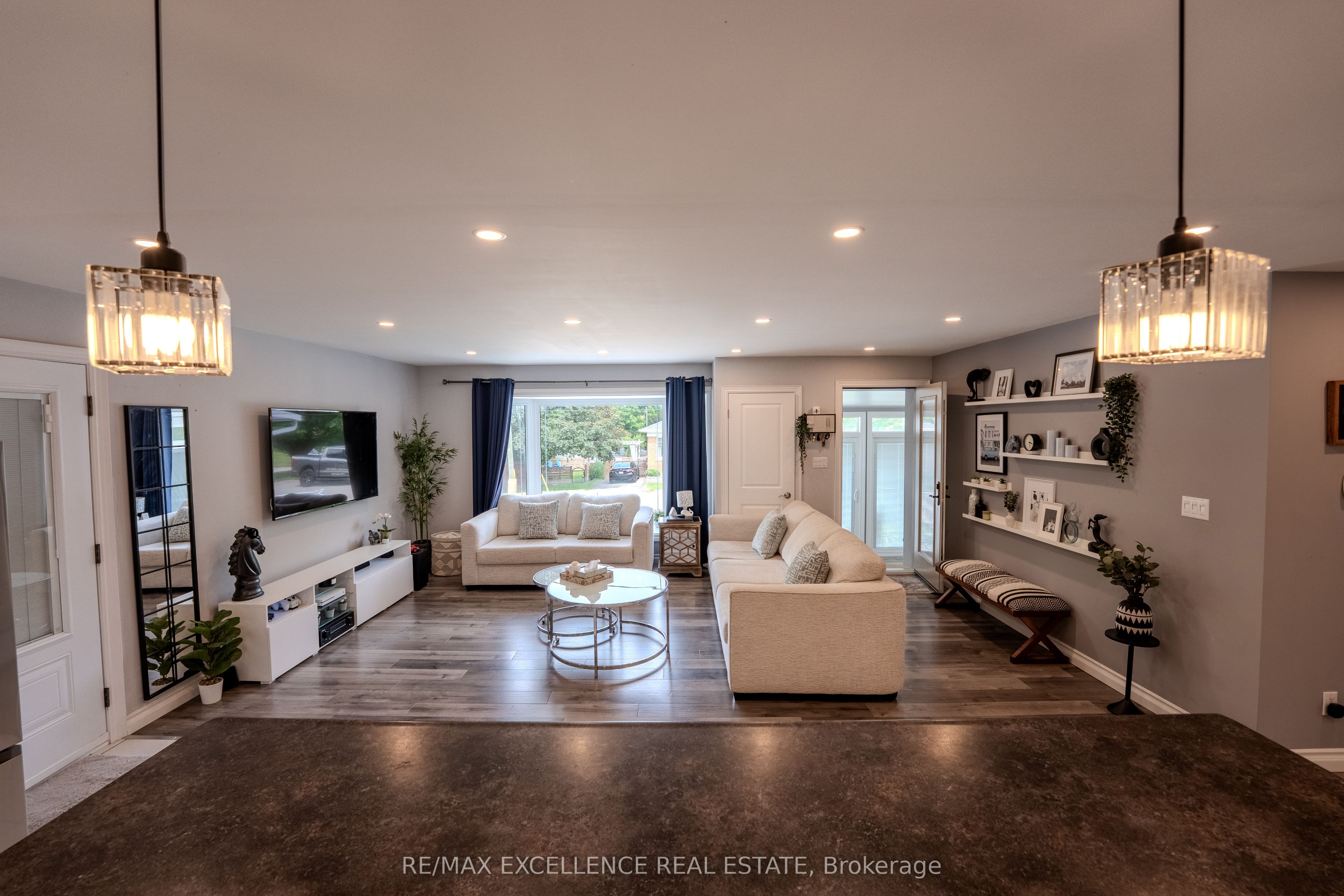 21 Elizabeth Street, Halton Hills, ON L7G 3K1 photo 5
