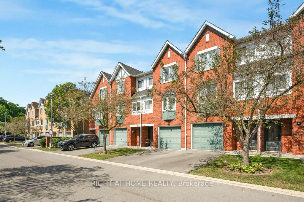 2300 Brays Lane 9, Oakville, ON L6M 3J9 photo 3
