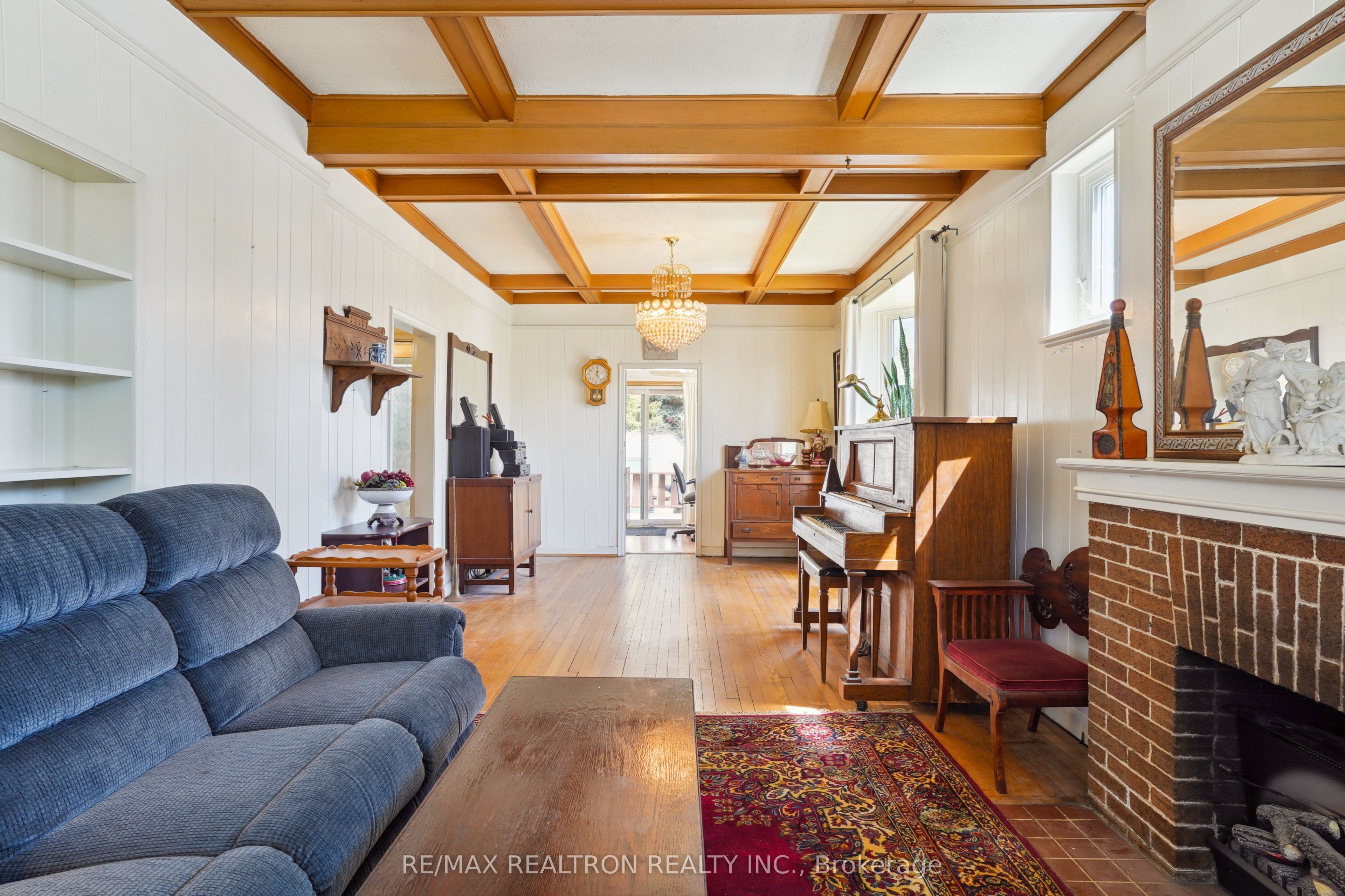 2585 Lake Shore Boulevard W Main Level 2 Bedroom, Toronto, ON M8V 1G3 photo 4