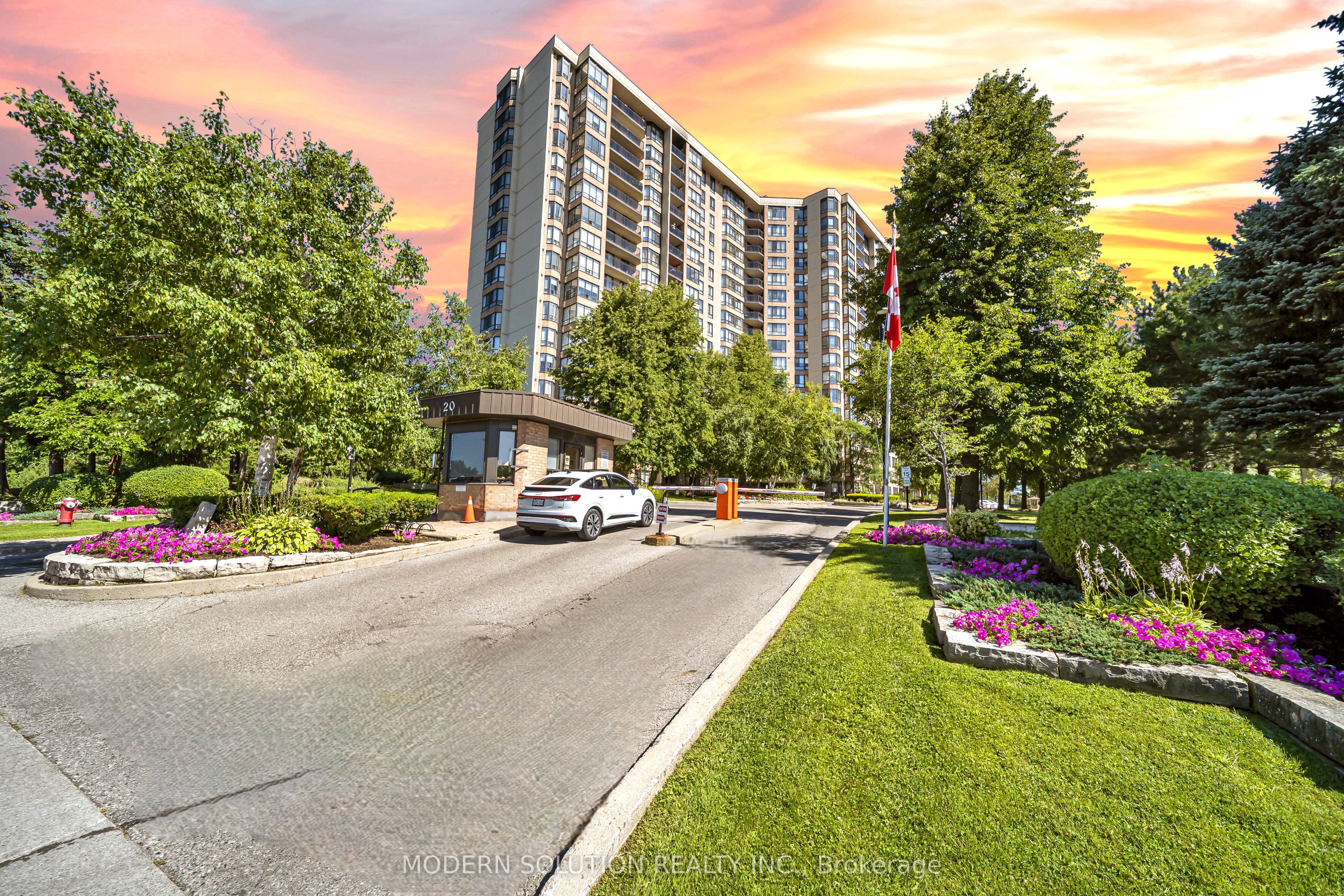 20 Cherrytree Drive 501, Brampton, ON L6Y 3V1 photo 4