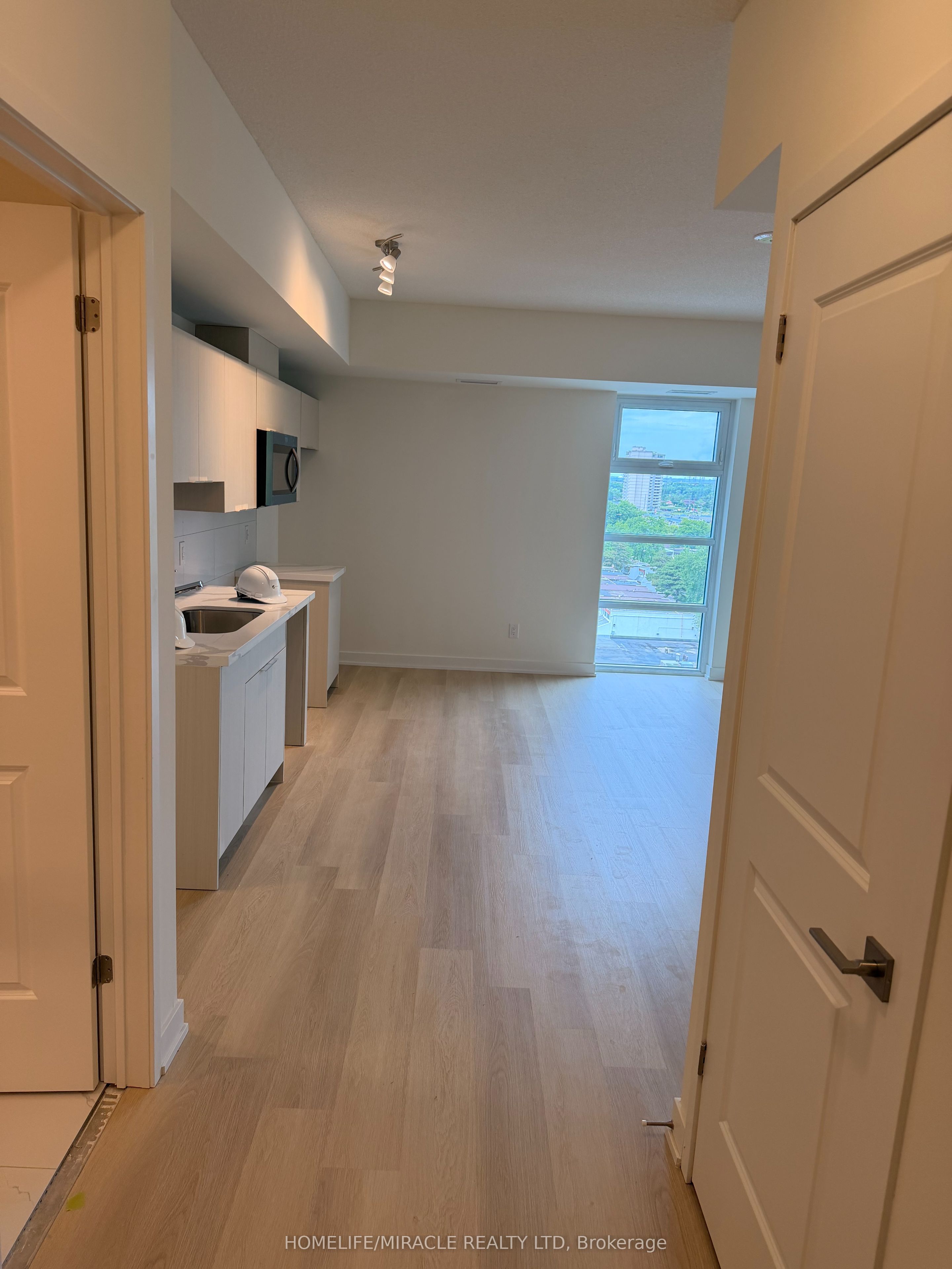 2825 Jane Street 903, Toronto, ON M3N 0A8 photo 3