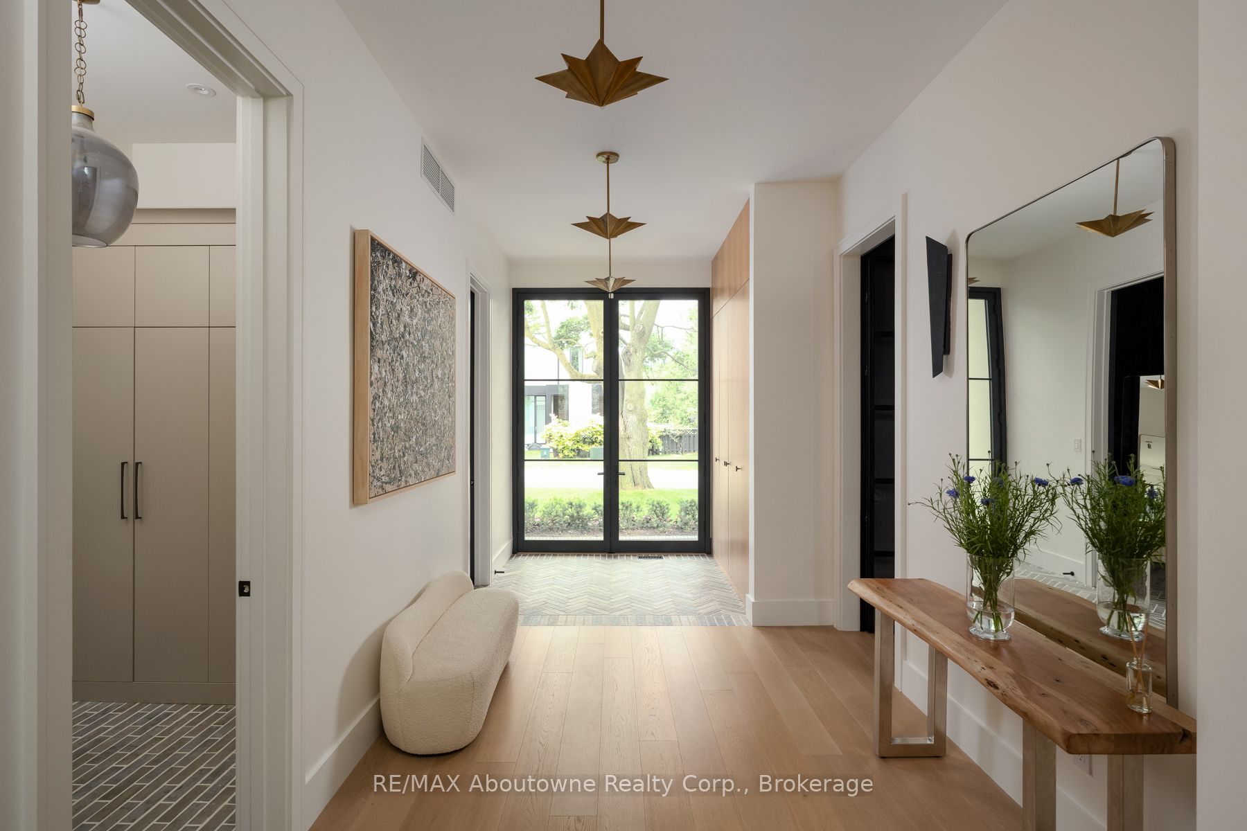 203 Weybourne Road, Oakville, ON L6K 2T7 photo 4