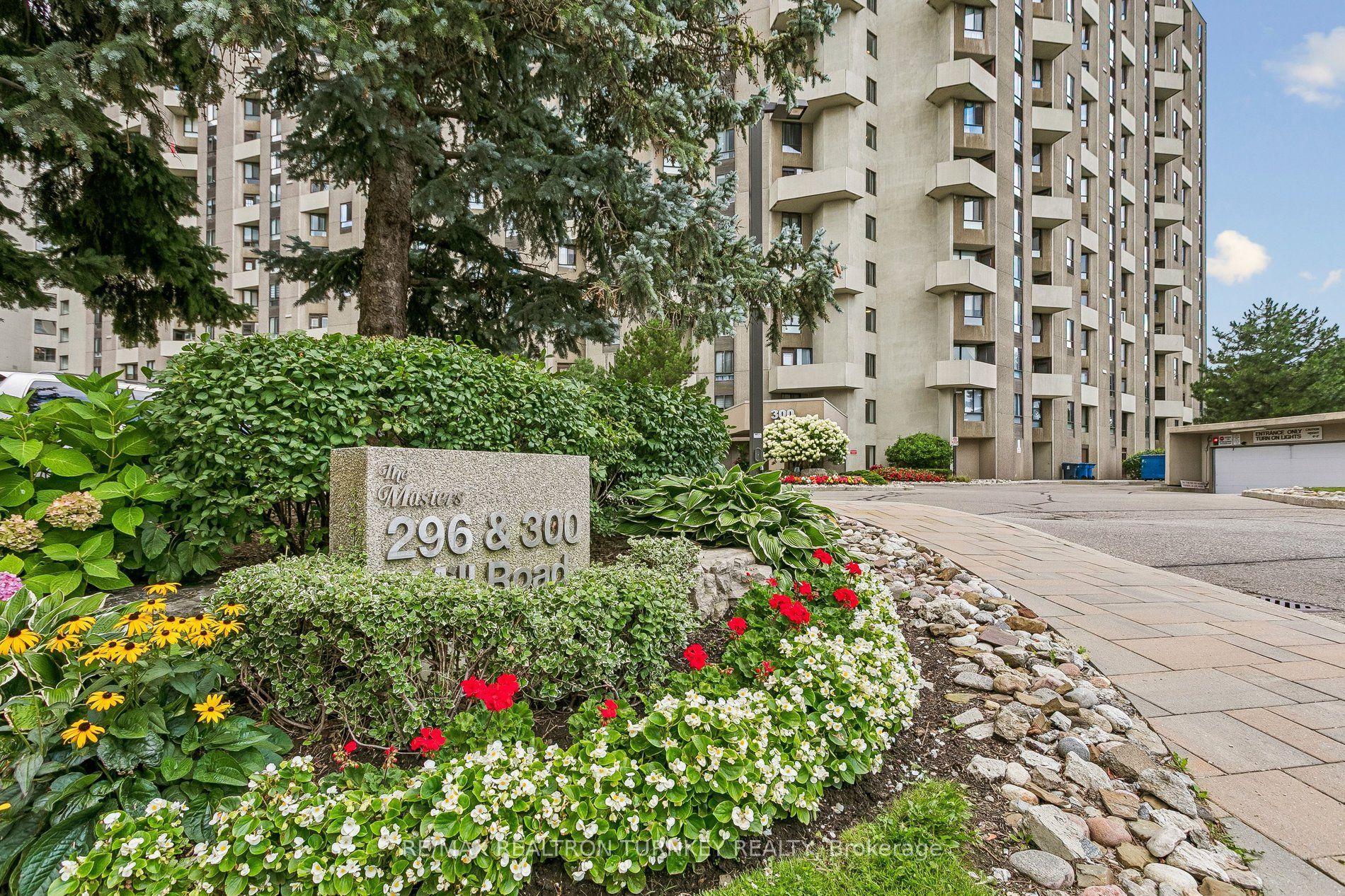 296 Mill Road A12, Toronto, ON M9C 4X8